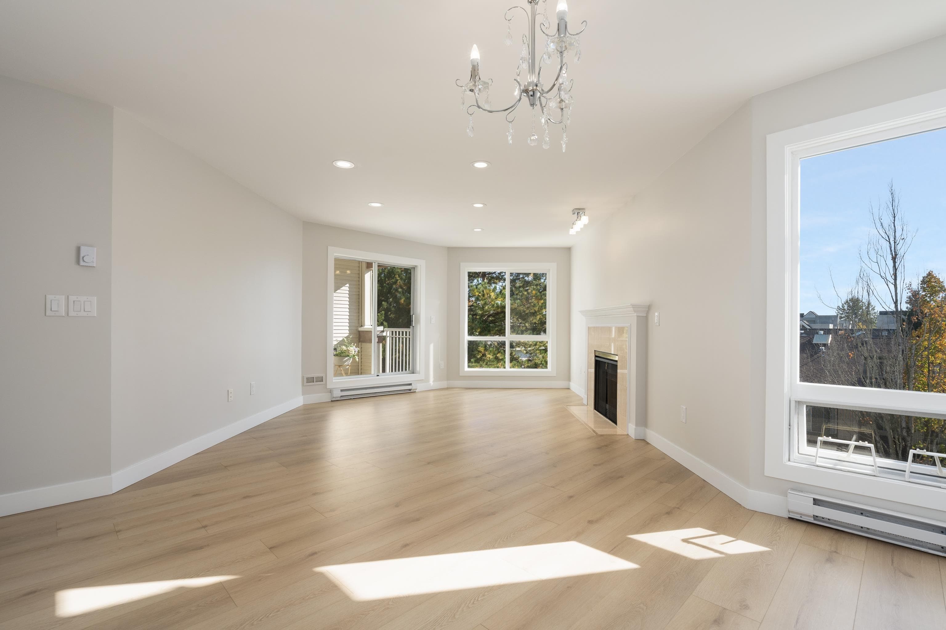321 - 7453 Moffatt Road, Richmond