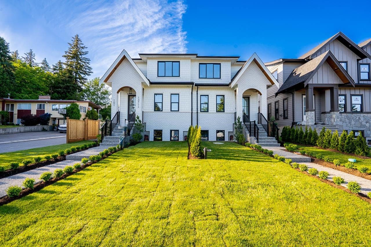 102 - 13711 16 Avenue, Surrey