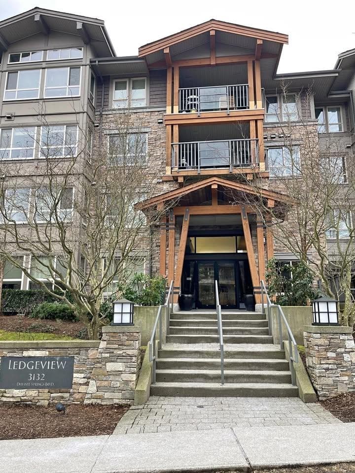 518 - 3132 Dayanee Springs Boulevard, Coquitlam