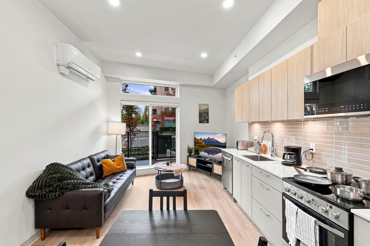 111 - 1529 Oxford Street, North Vancouver
