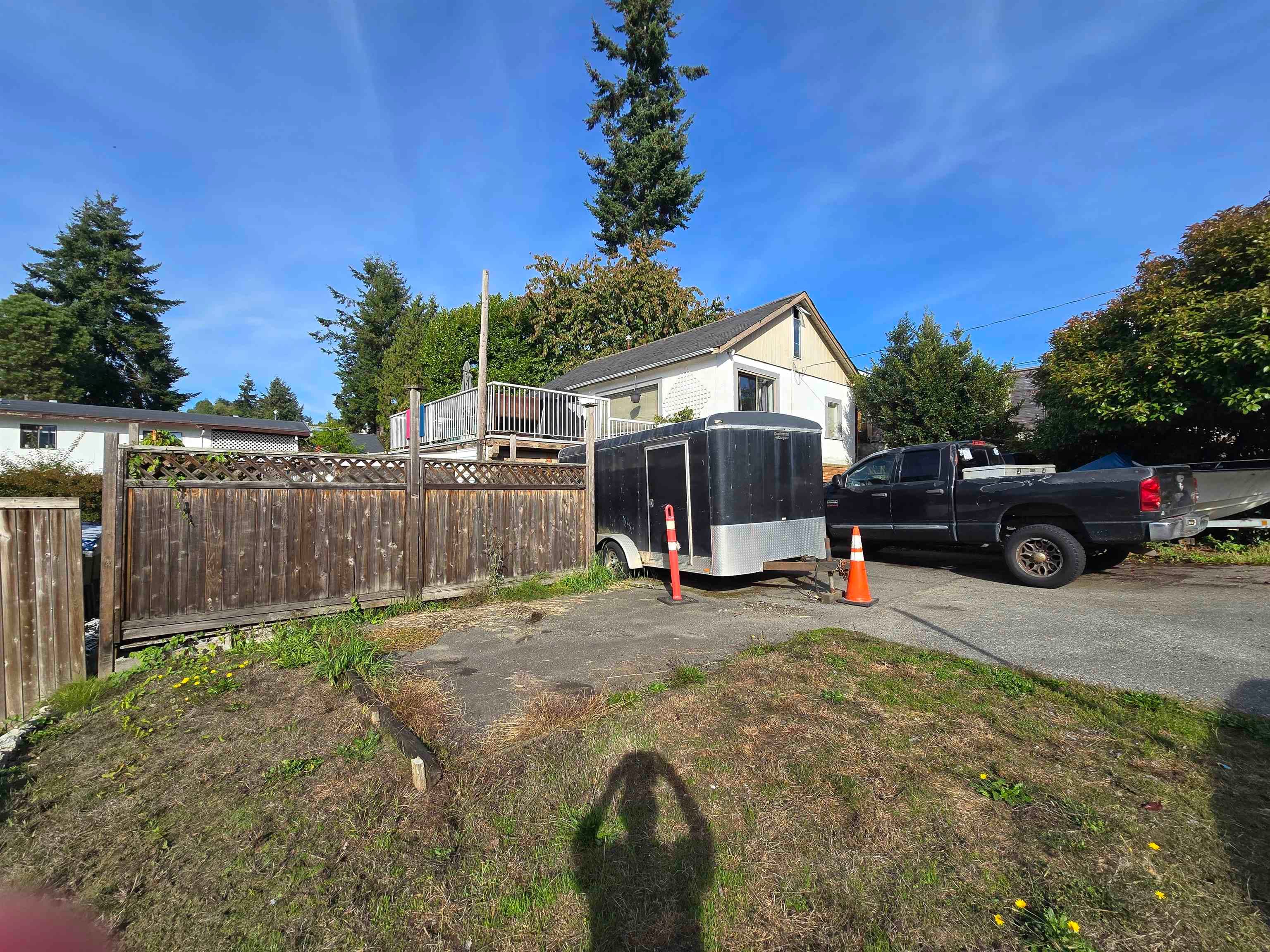 15619 Victoria Avenue, White Rock