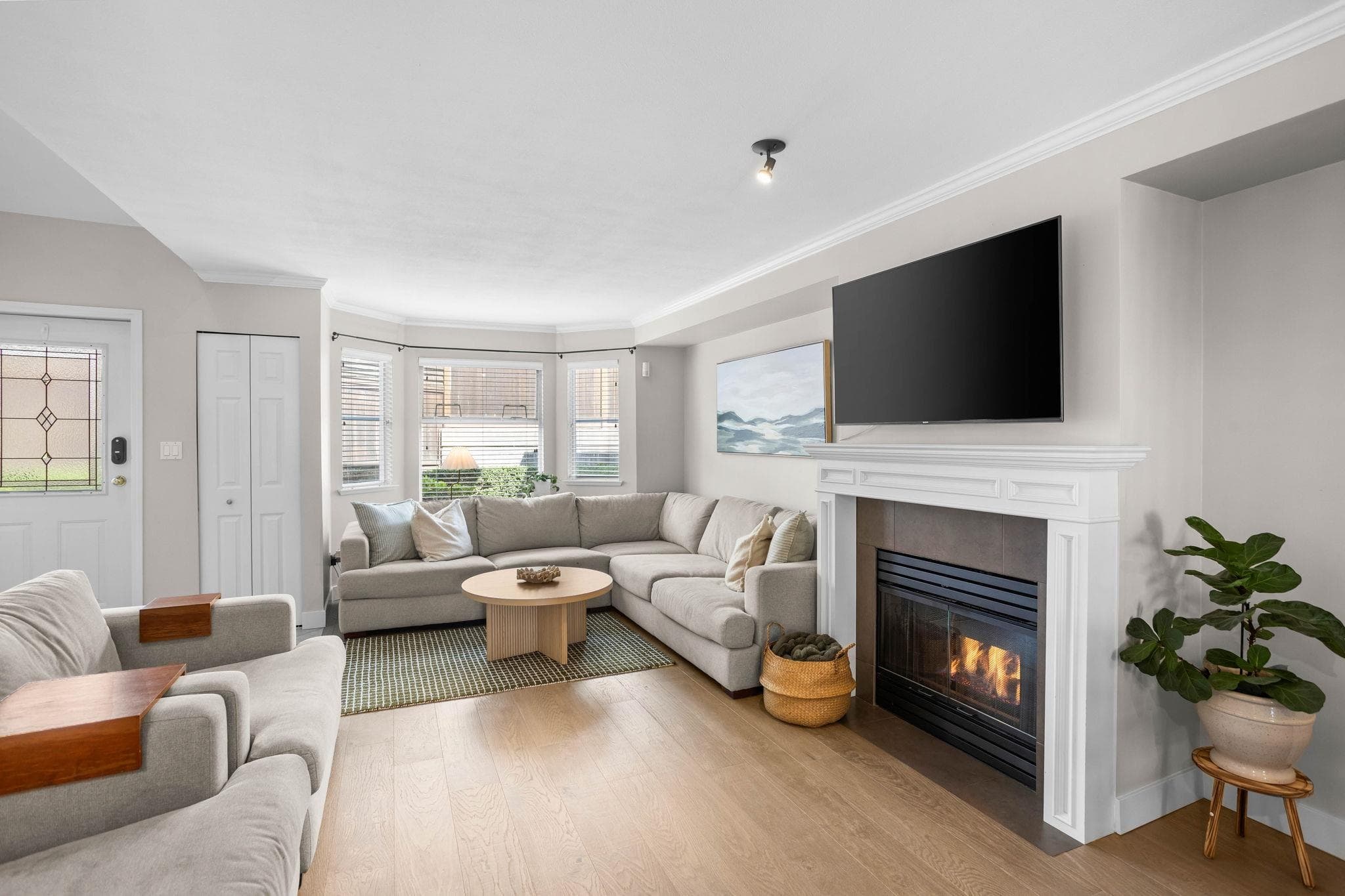 7 - 245 E 5th Street, North Vancouver