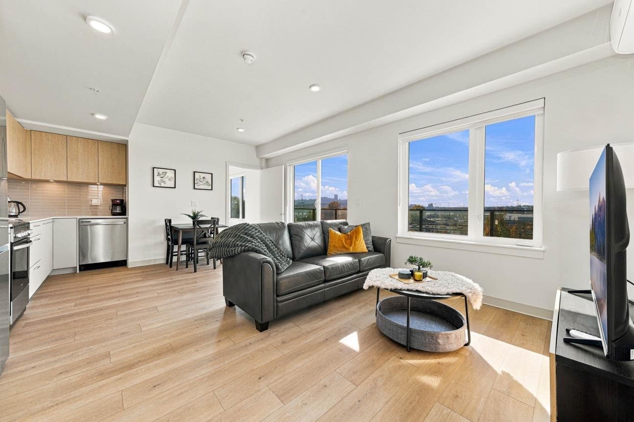 608 - 1529 Oxford Street, North Vancouver