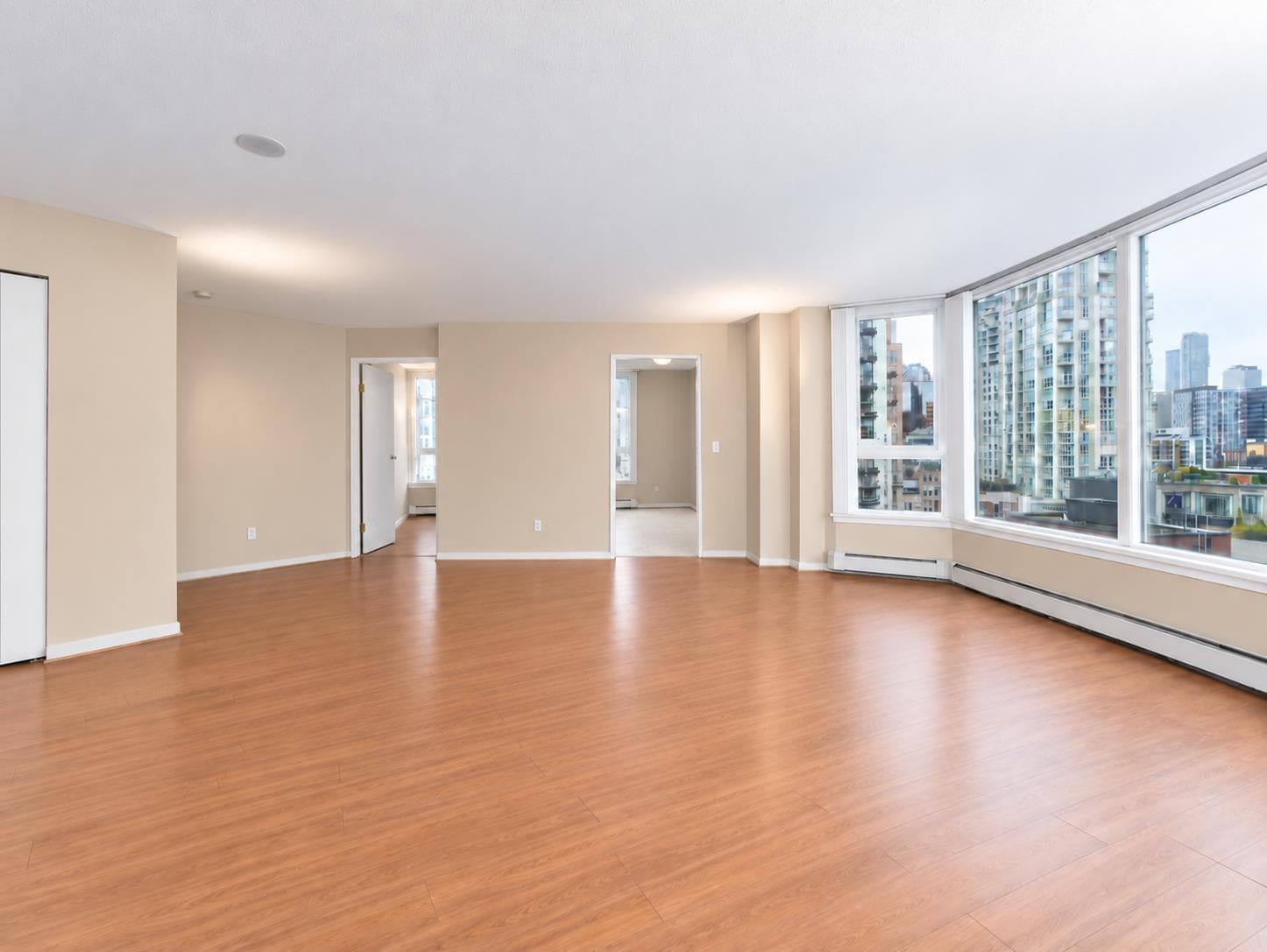 1206 - 388 Drake Street, Vancouver