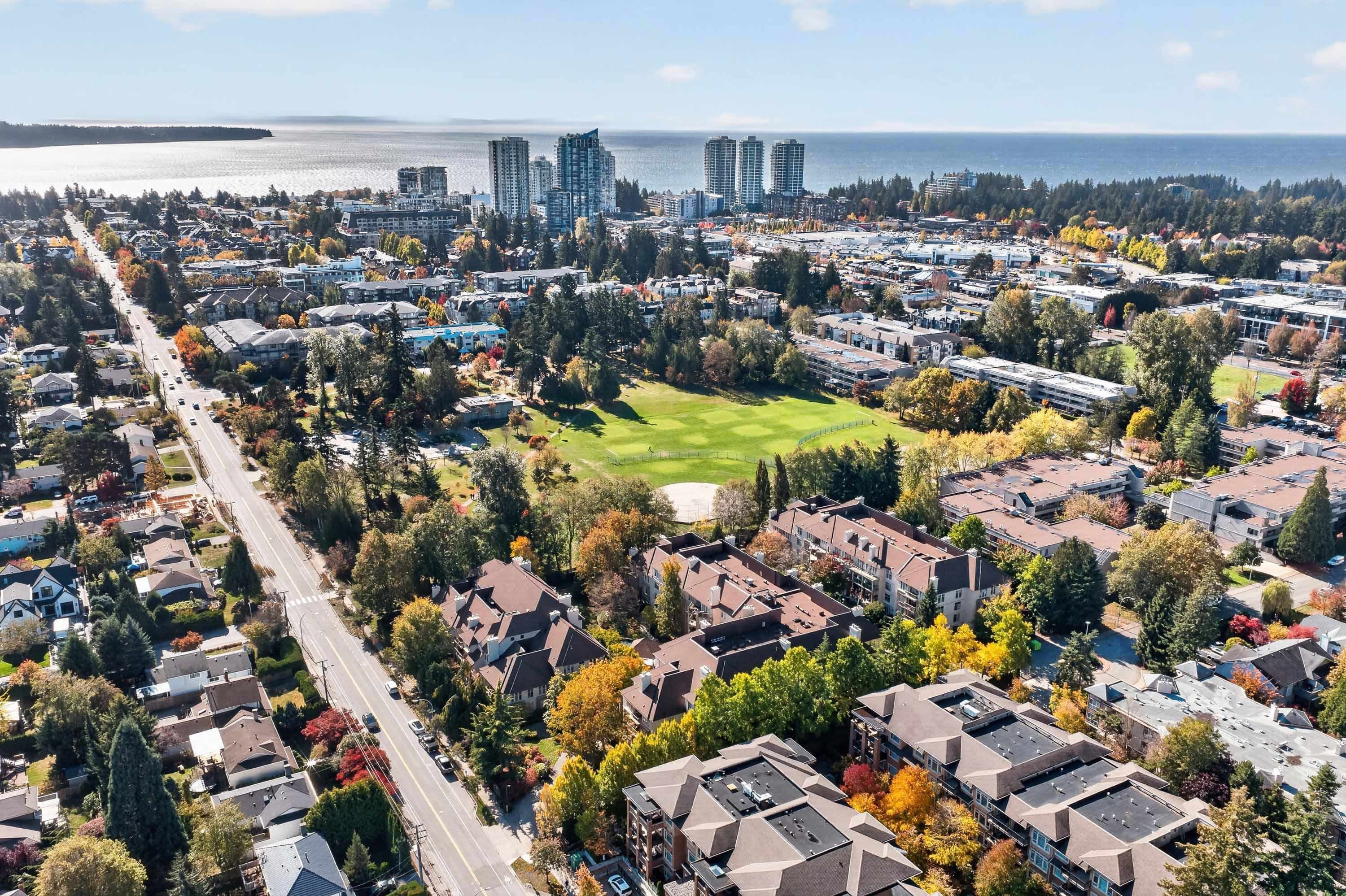 306 - 1929 154 Street, Surrey