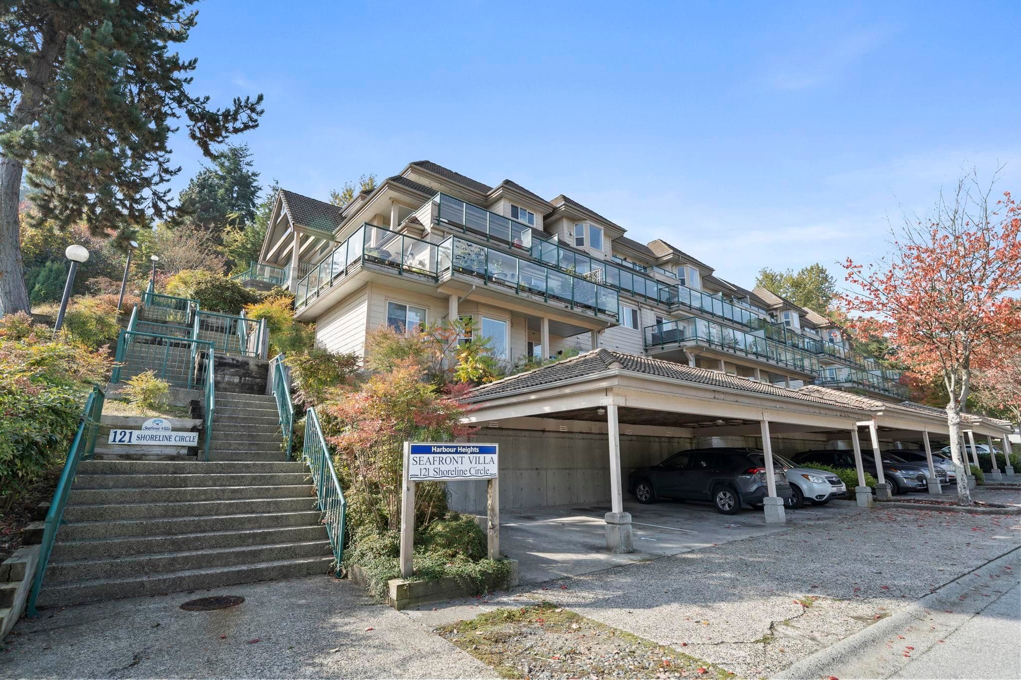 201 - 121 Shoreline Circle, Port Moody