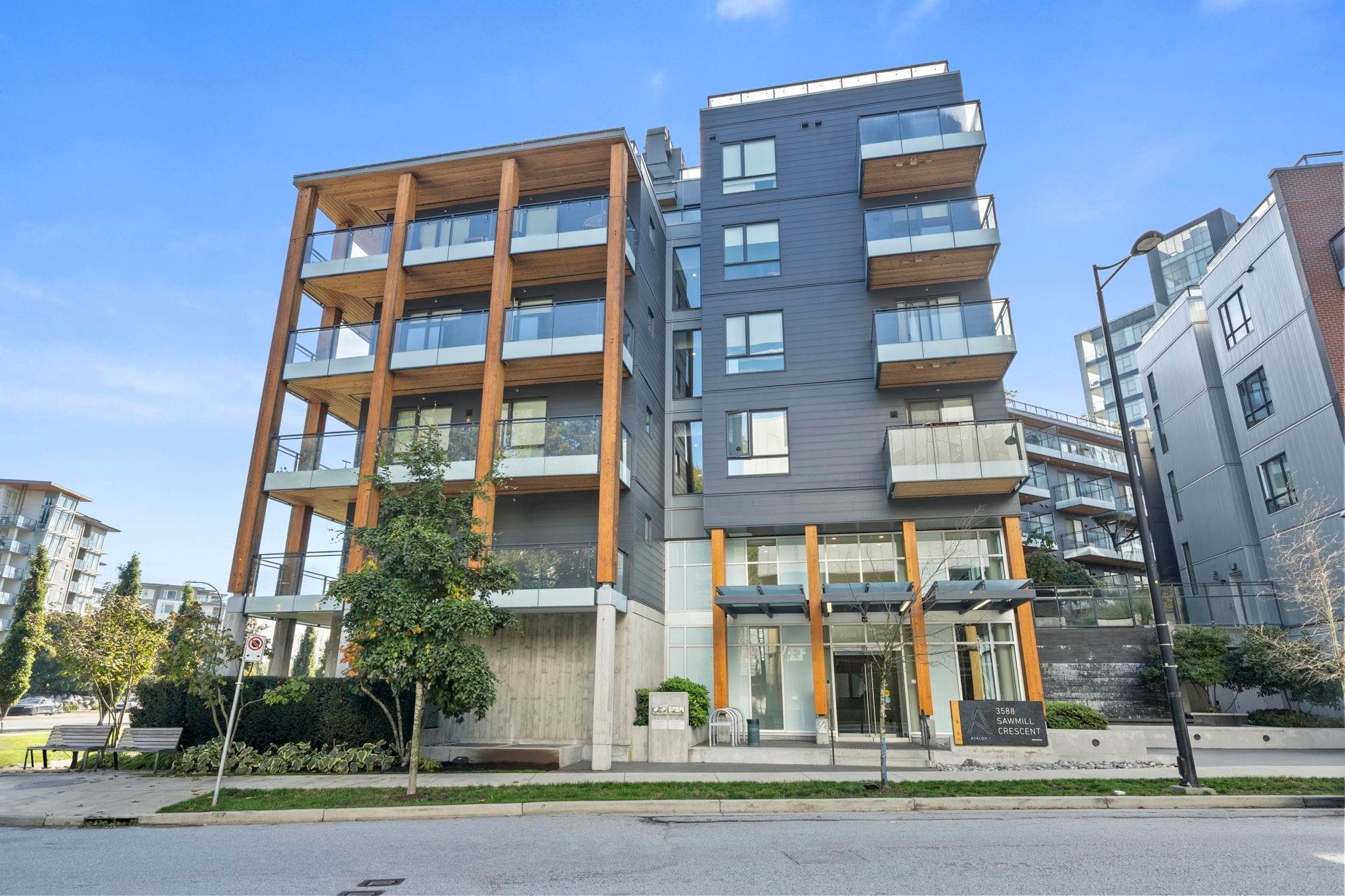 101 - 3588 Sawmill Crescent, Vancouver