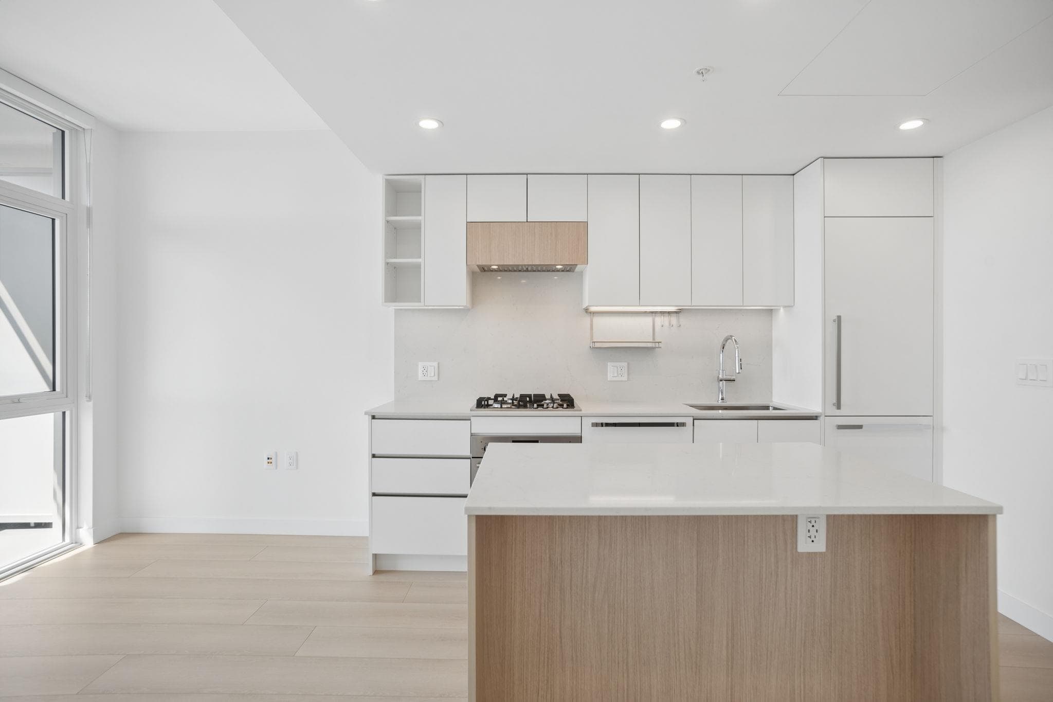 3908 - 13573 98a Avenue, Surrey