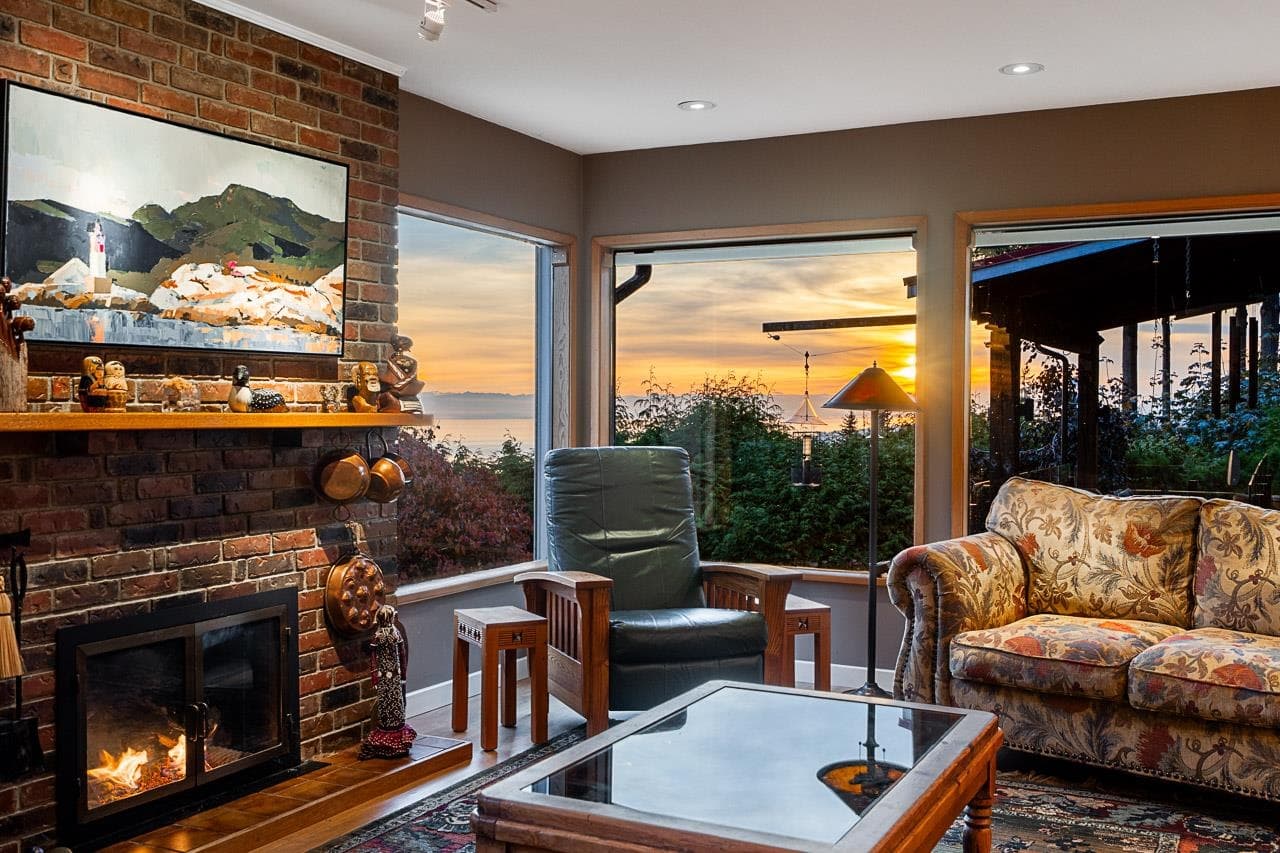 2215 Chairlift Road, West Vancouver