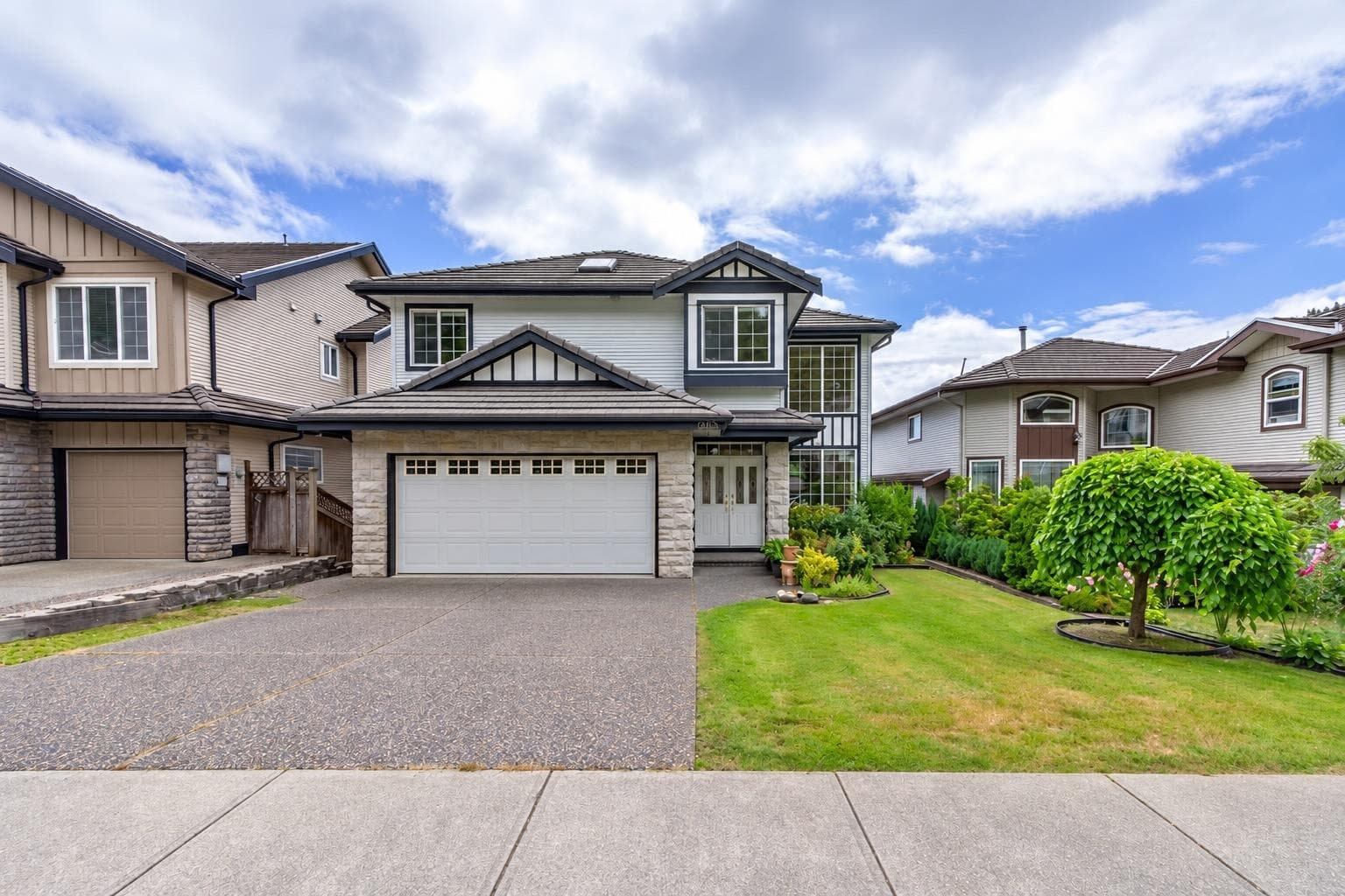 2115 Berkshire Crescent, Coquitlam