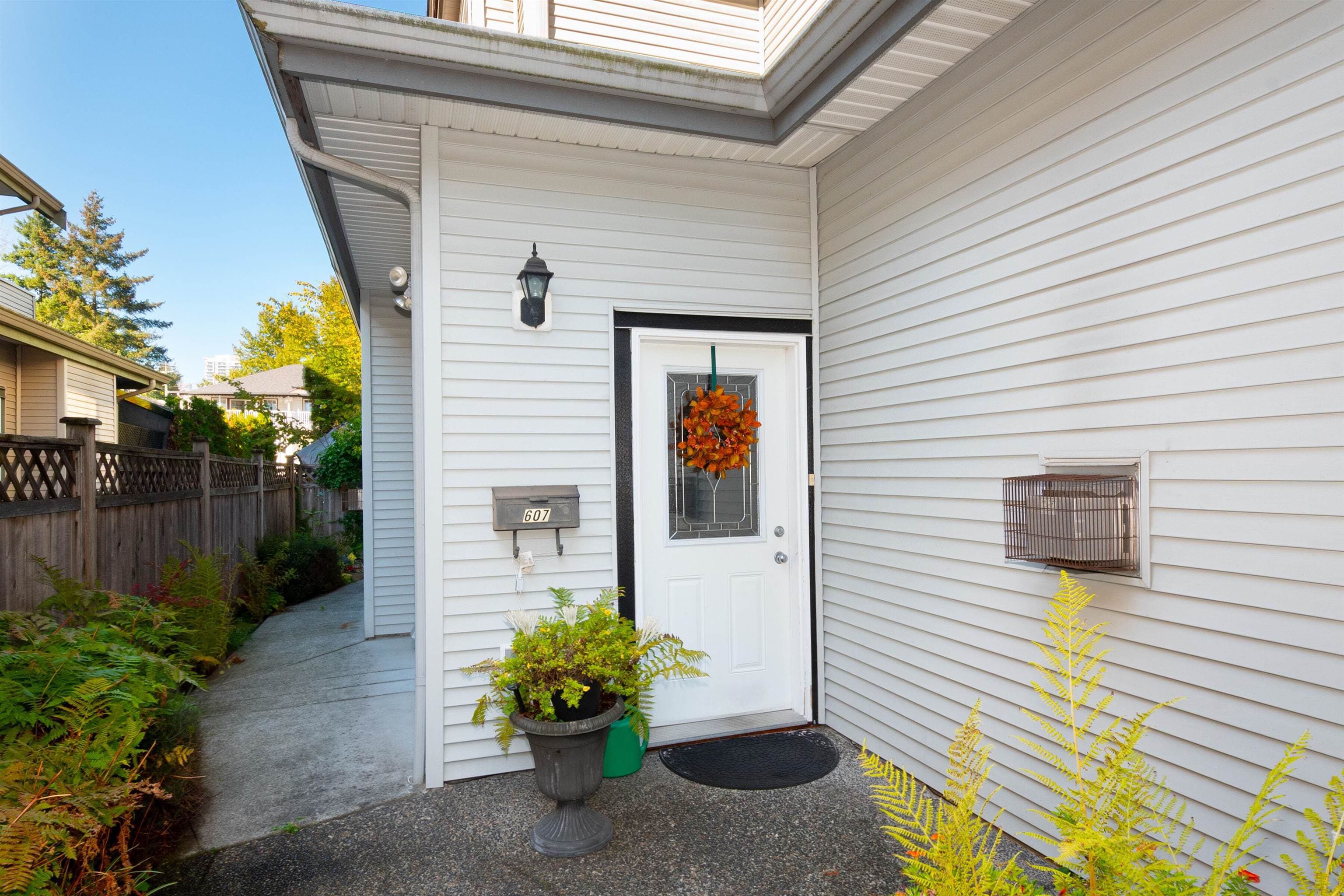 607 Sunset Avenue, Coquitlam