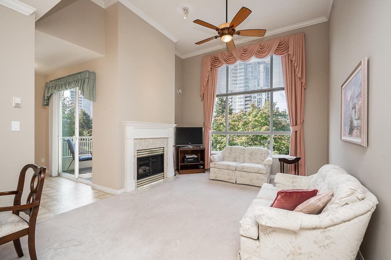 411 - 3098 Guildford Way, Coquitlam