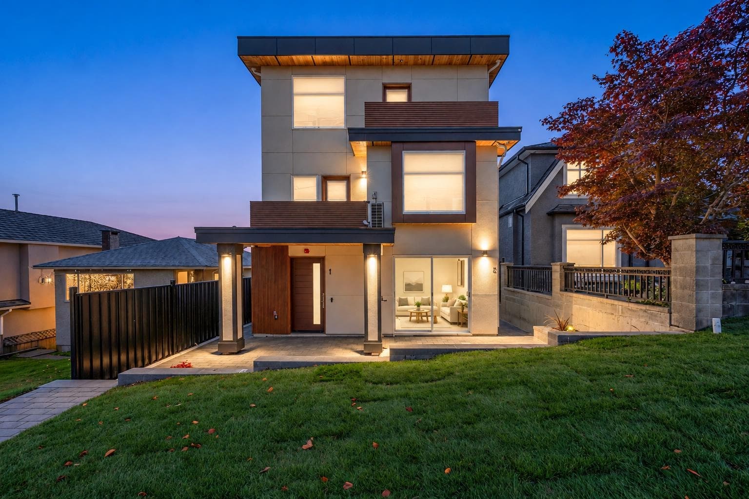 2 - 3034 E 5th Avenue, Vancouver