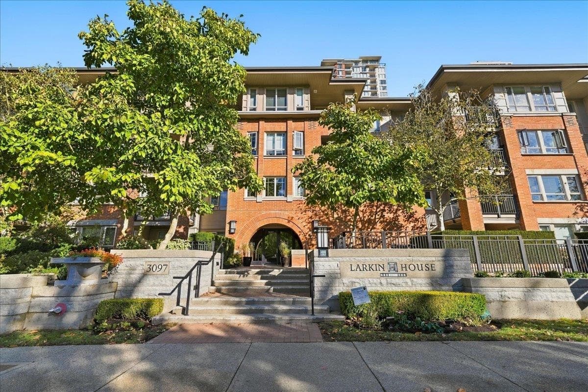 301 - 3097 Lincoln Avenue, Coquitlam