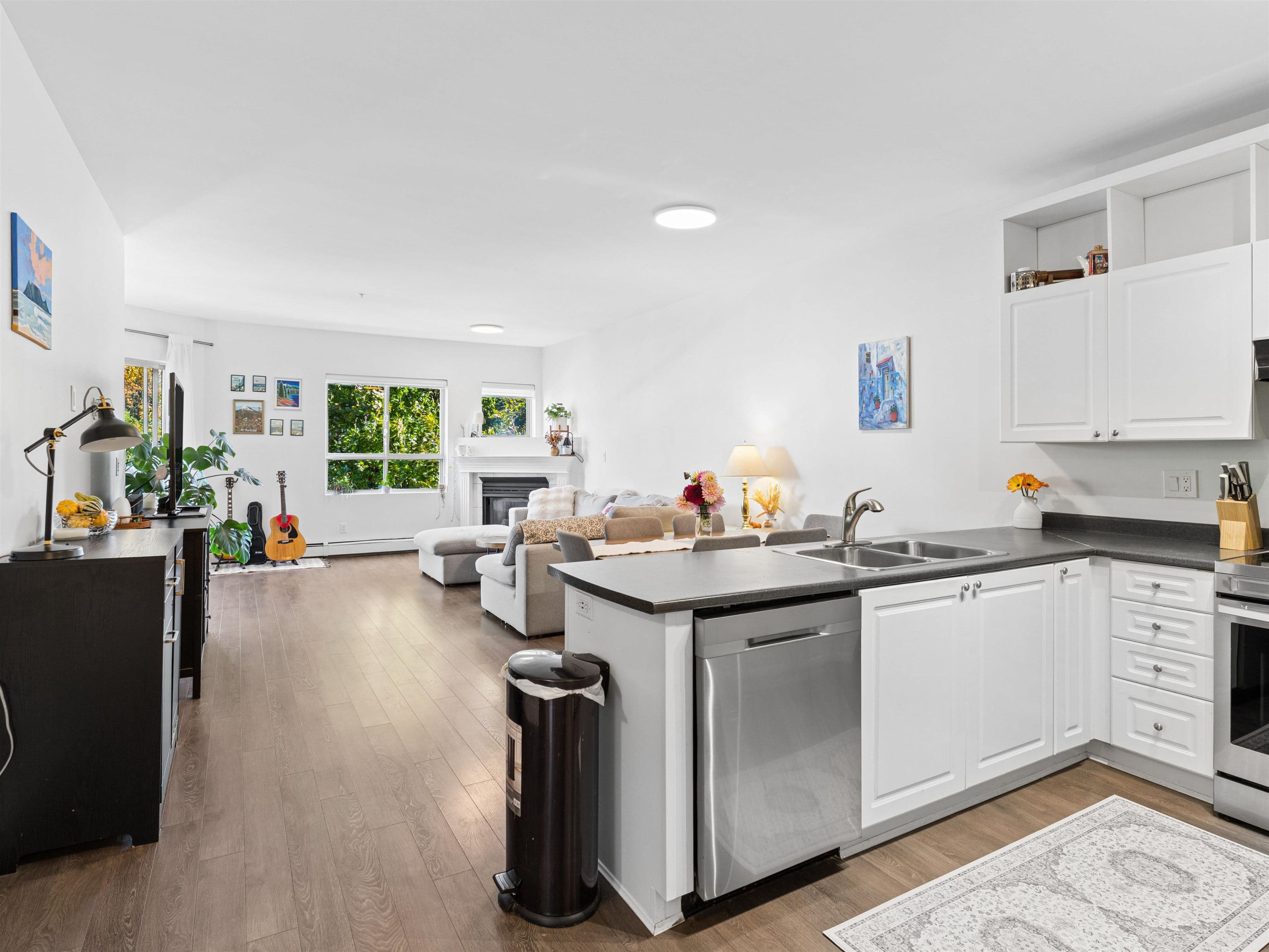 206 - 2109 Rowland Street, Port Coquitlam