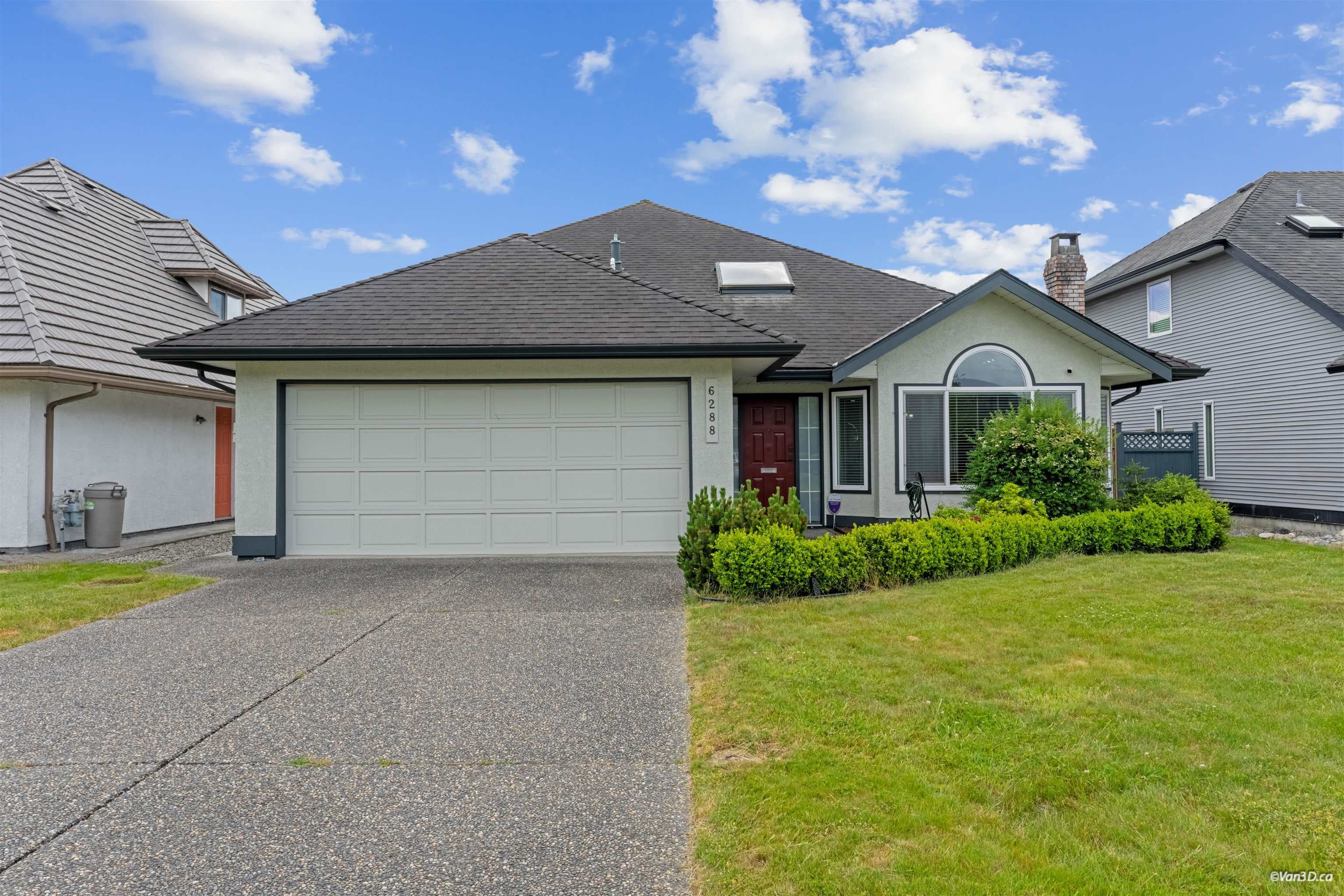 6288 Crescent Place, Delta