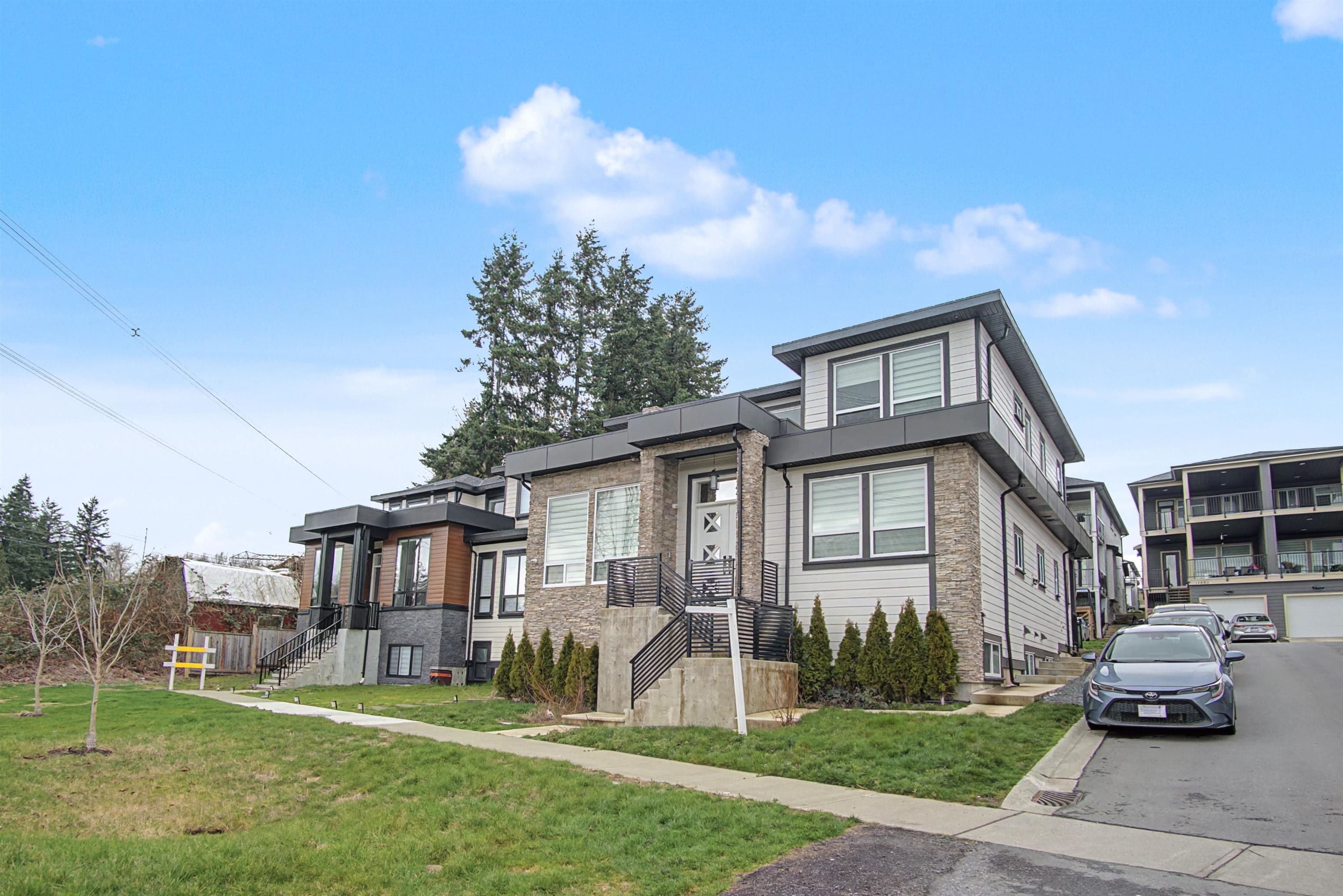 16685 15a Avenue, Surrey