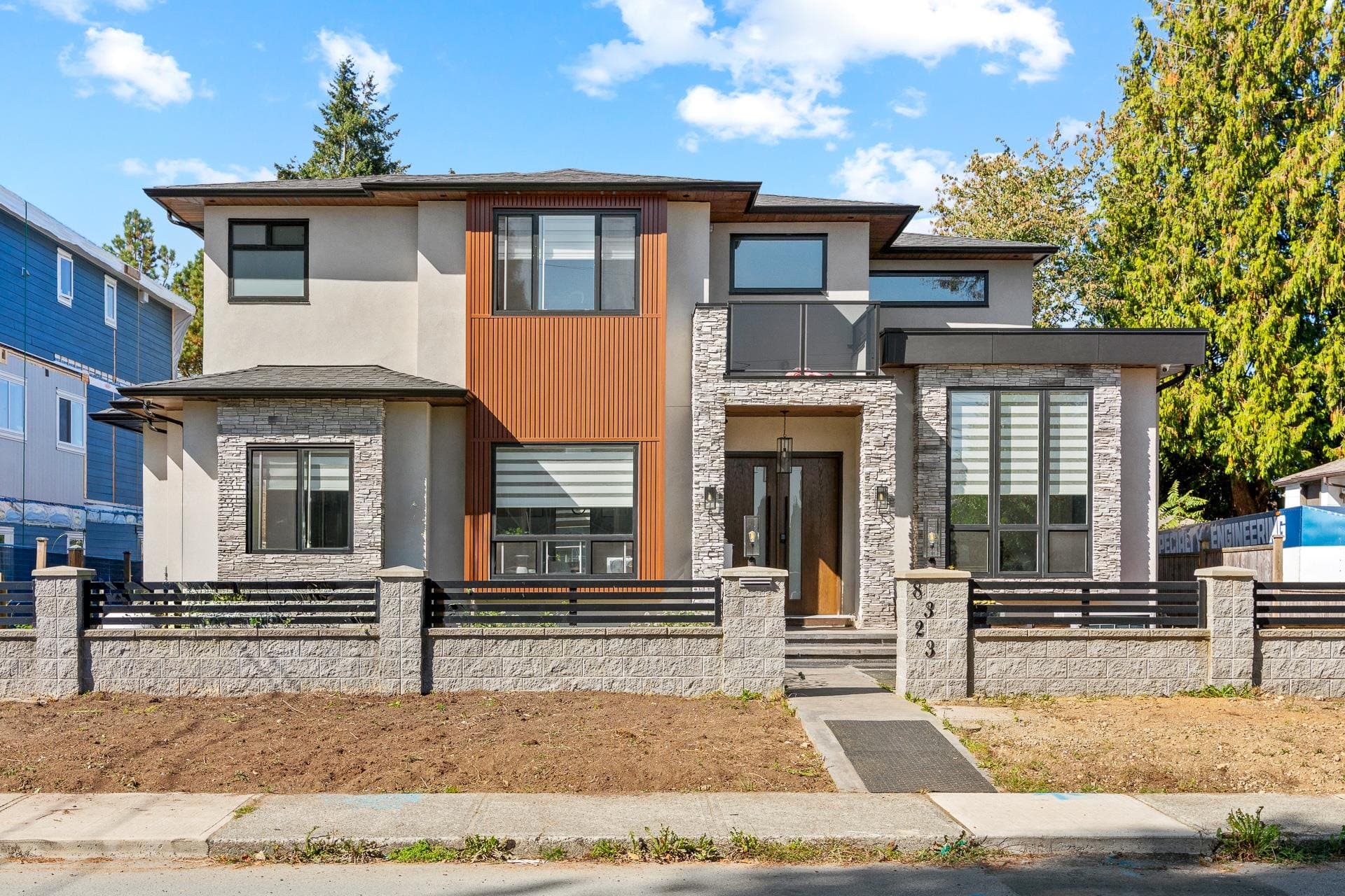 8323 14th Avenue, Burnaby
