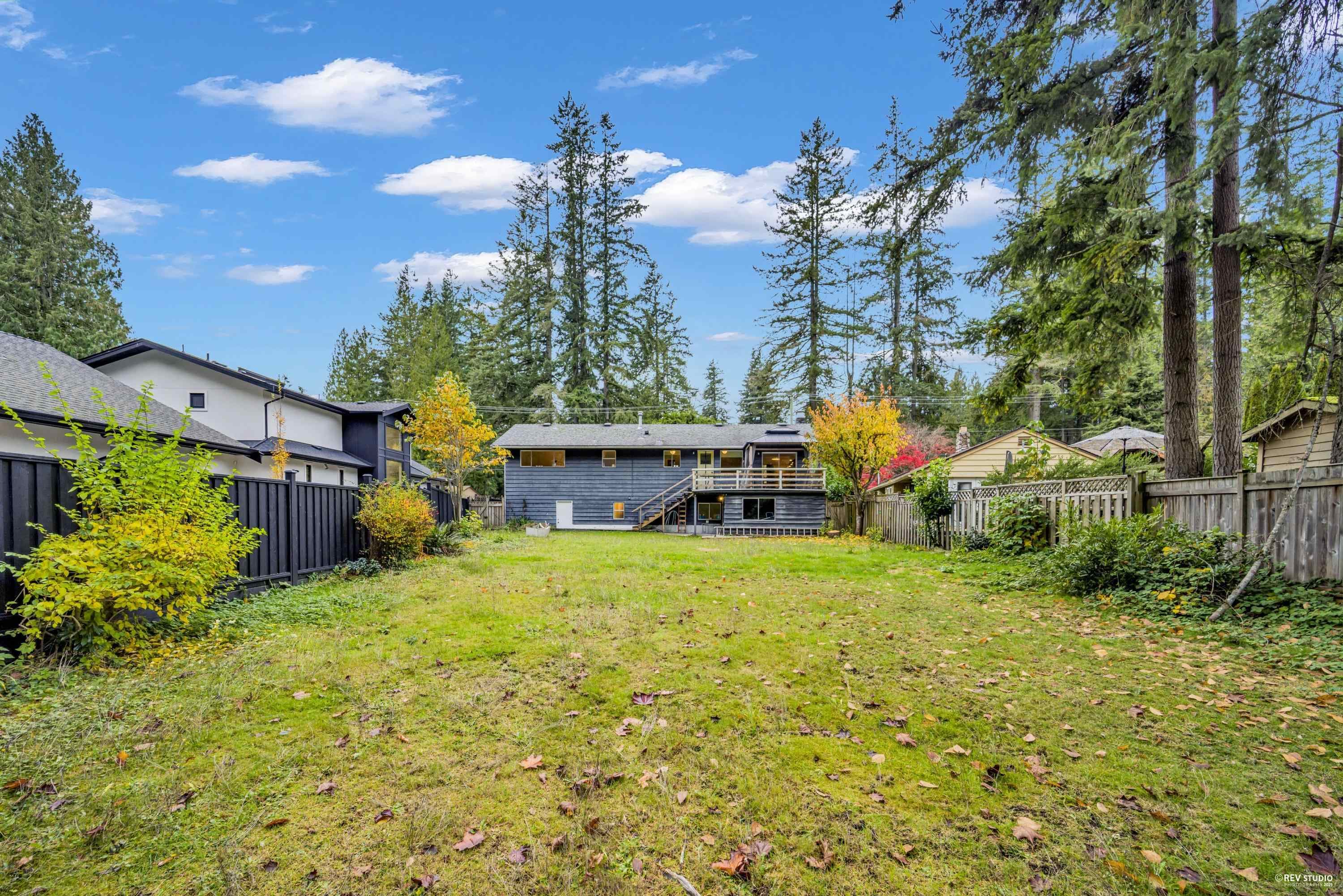 4578 Capilano Road, North Vancouver