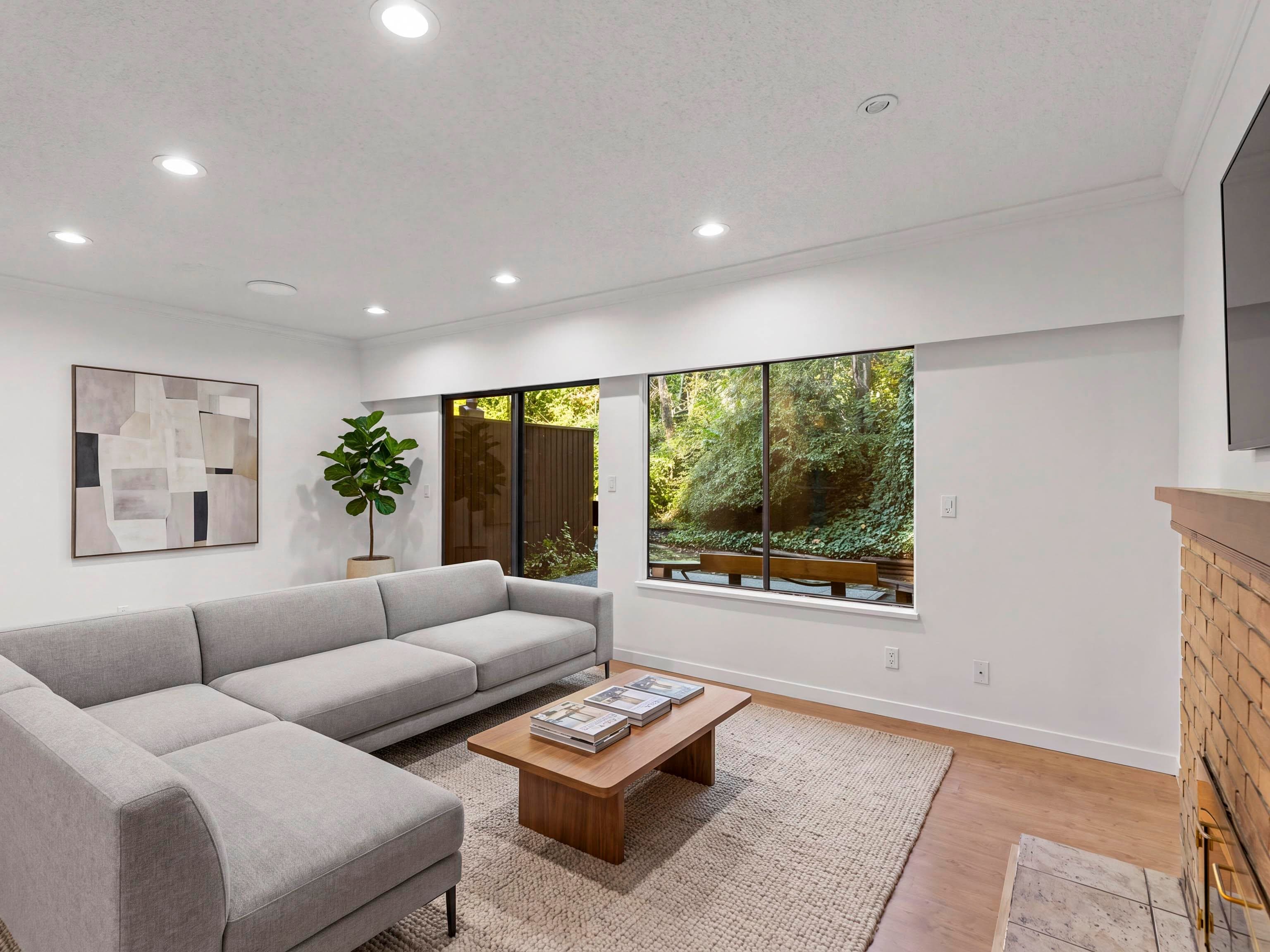 1996 Purcell Way, North Vancouver
