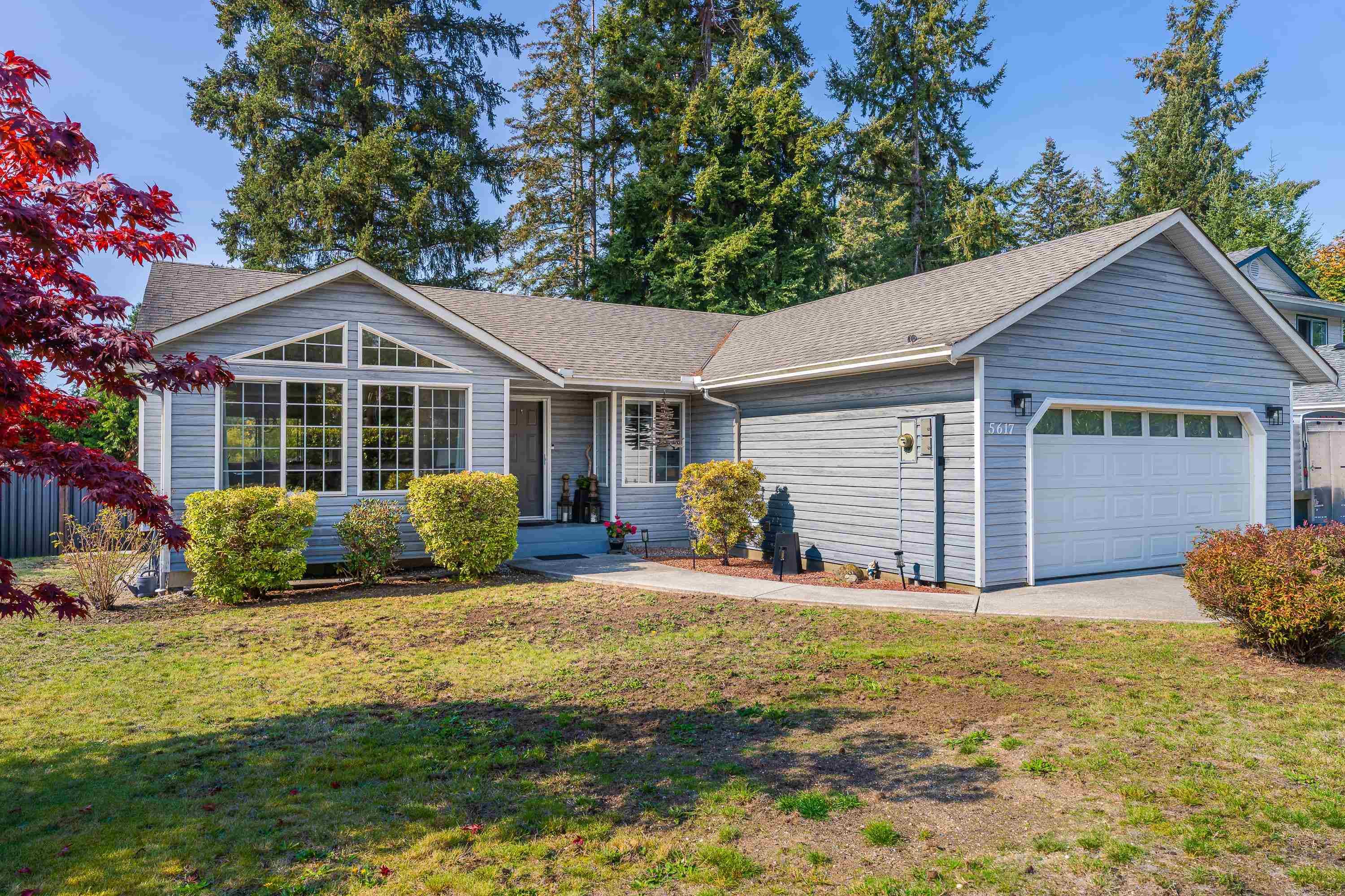 5617 Curtis Place, Sechelt