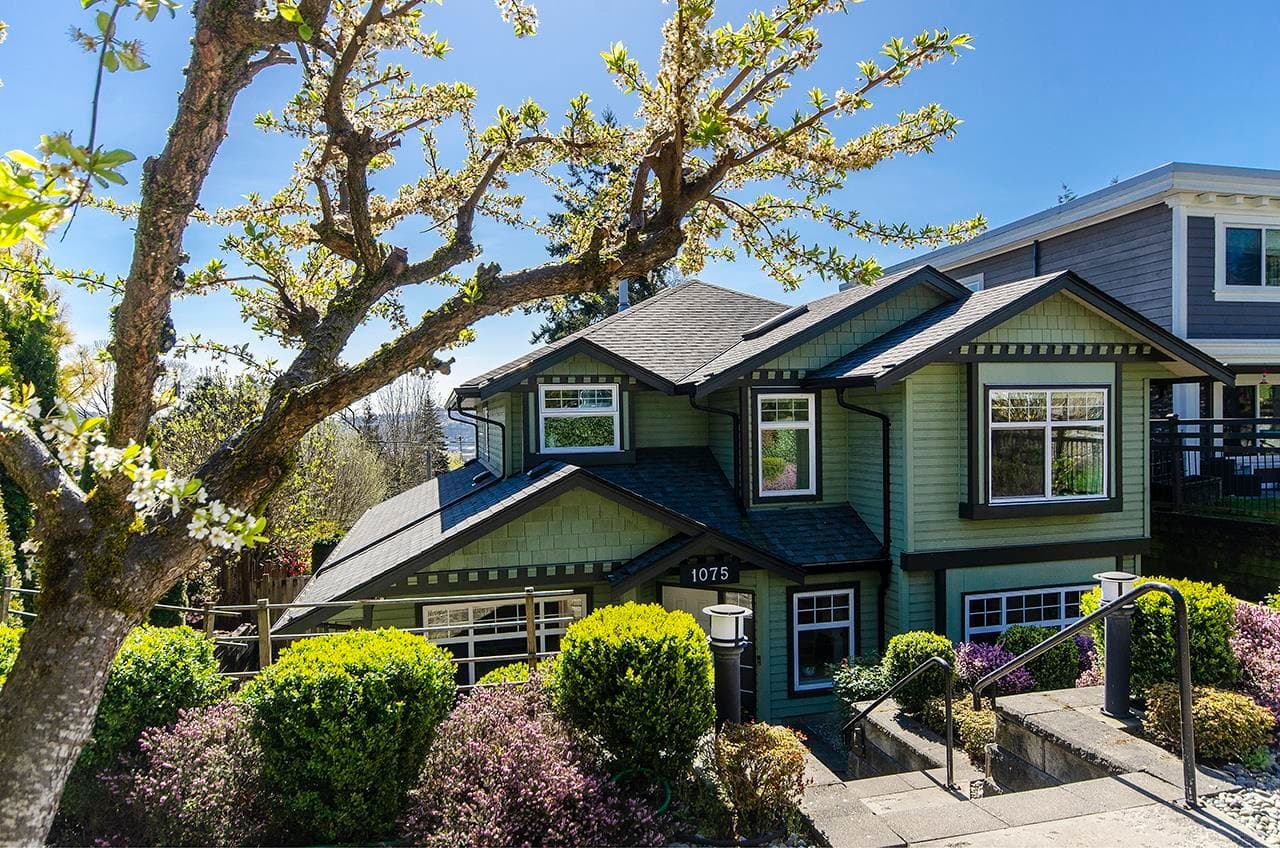 1075 Adderley Street, North Vancouver