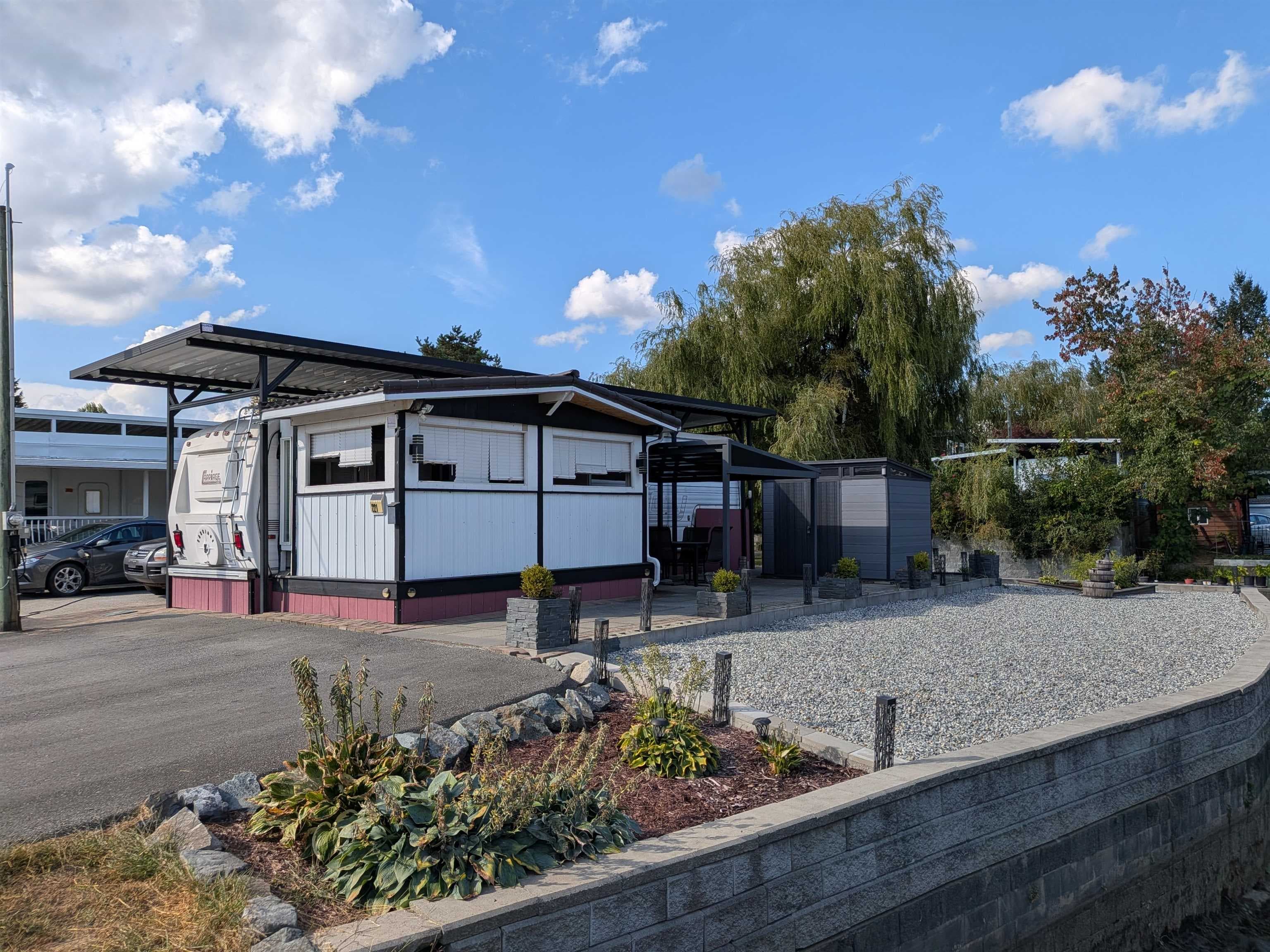 221 - 8400 Shook Road, Mission