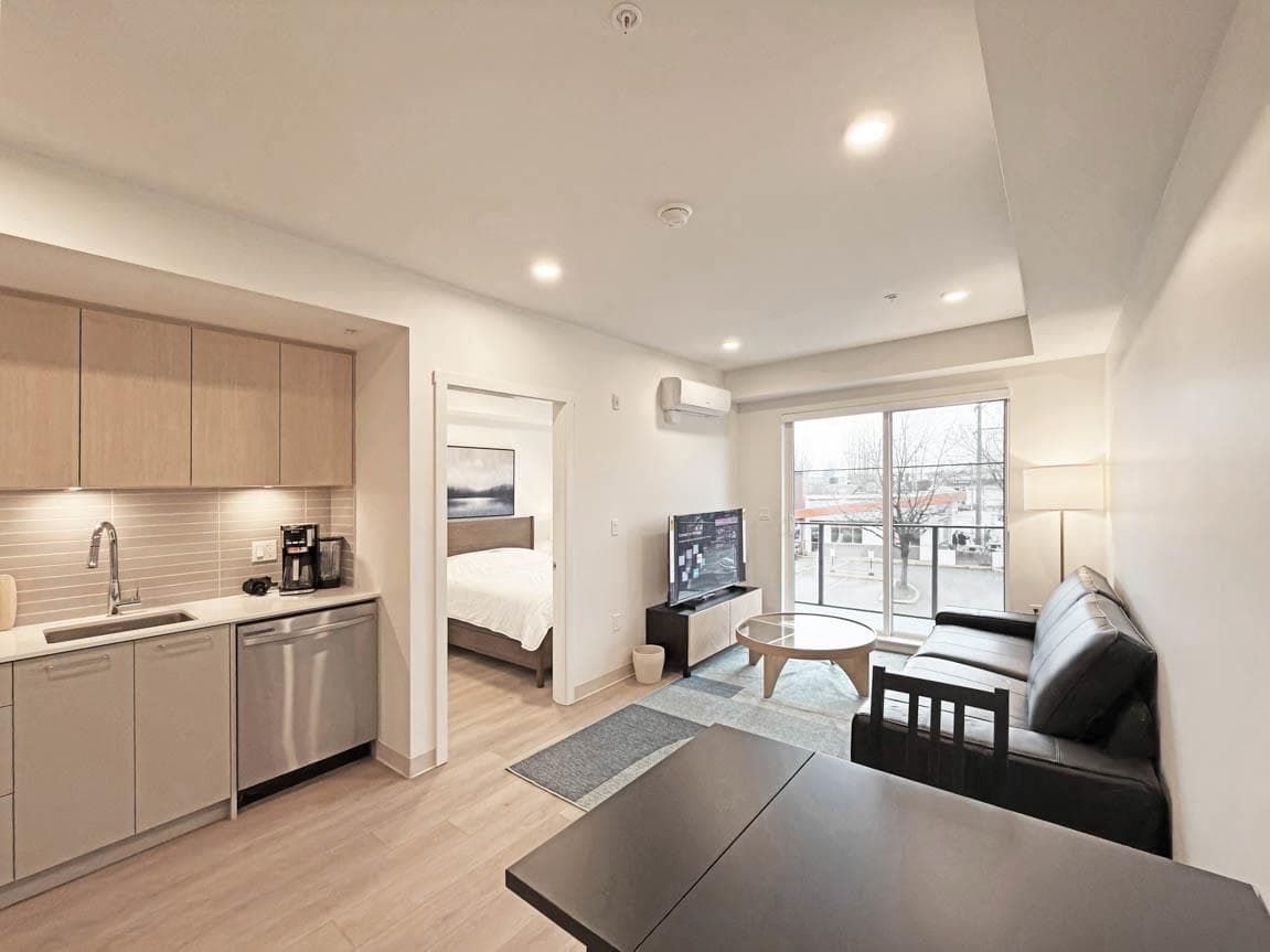 217 - 1529 Oxford, North Vancouver