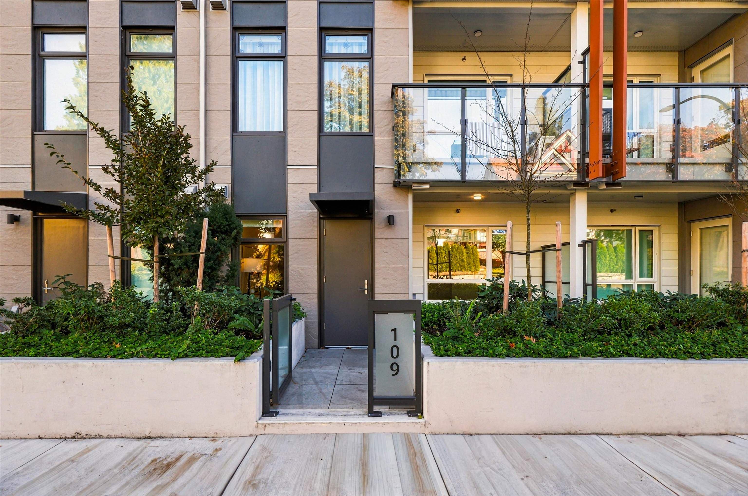 109 - 82 First Street, New Westminster