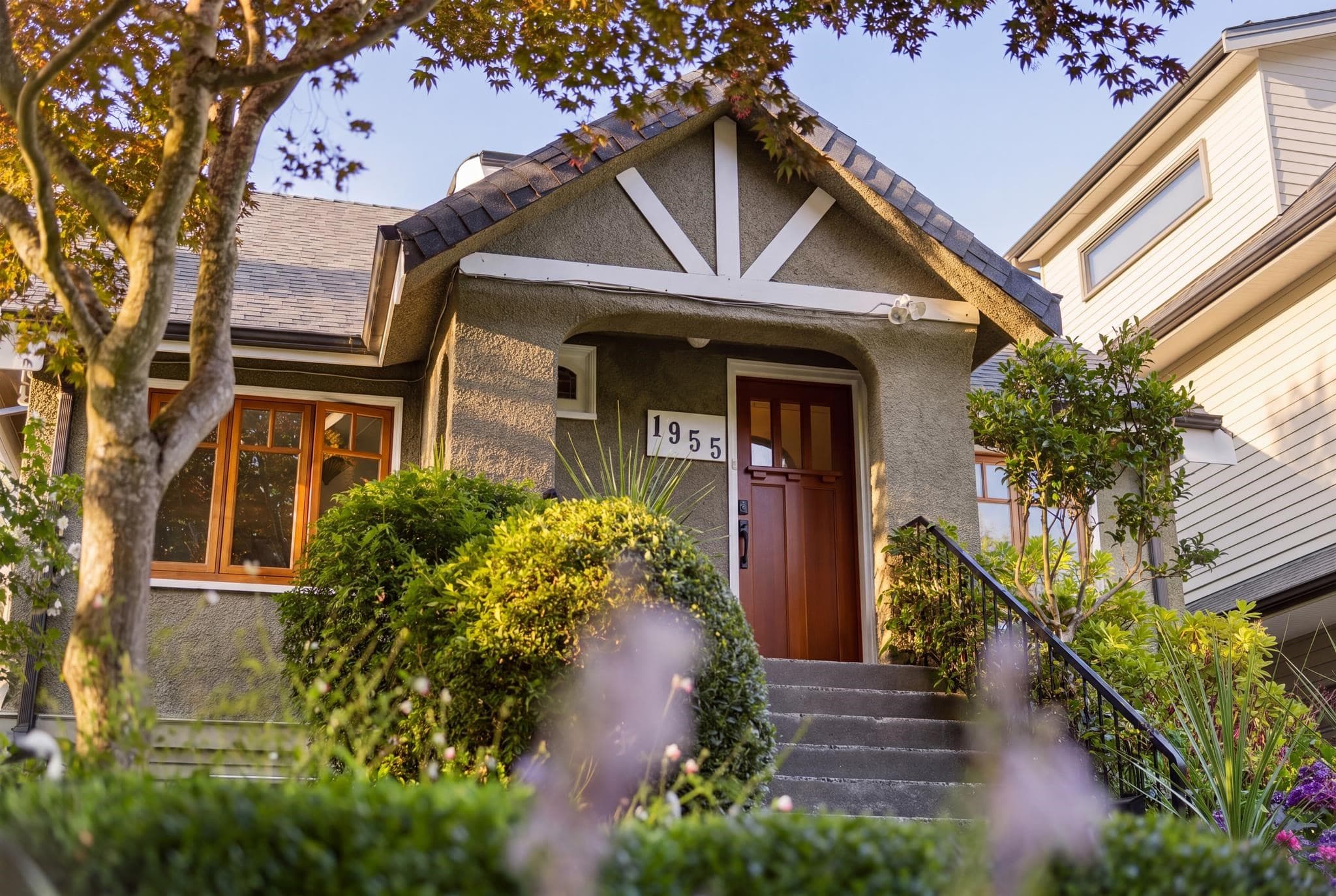 1955 E 8th Avenue, Vancouver