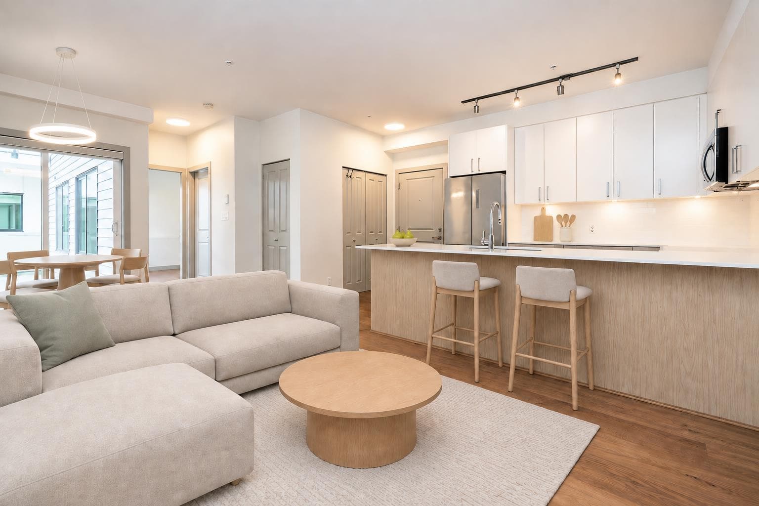 209 - 6968 Royal Oak Avenue, Burnaby