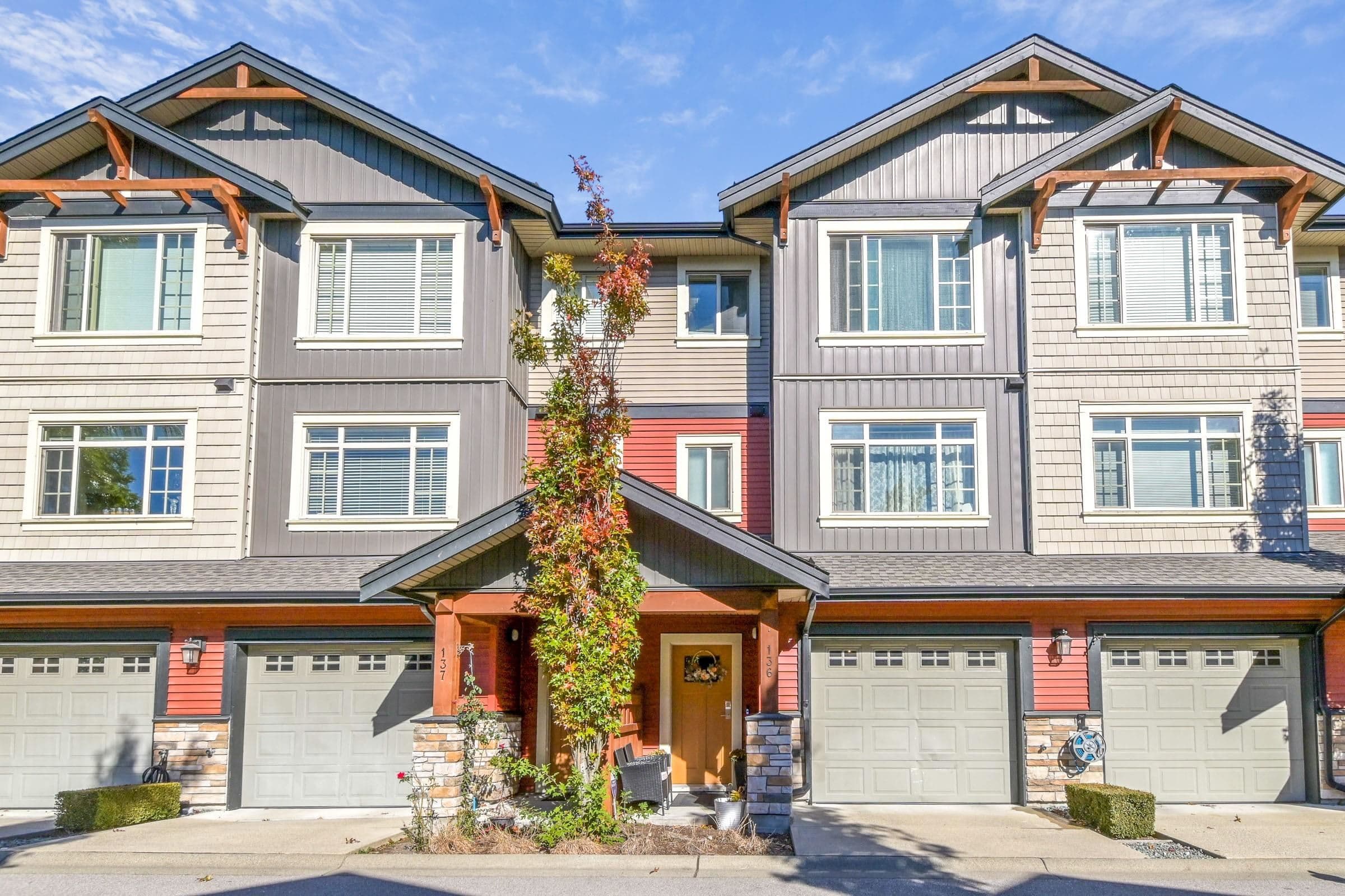 136 - 11305 240 Street, Maple Ridge