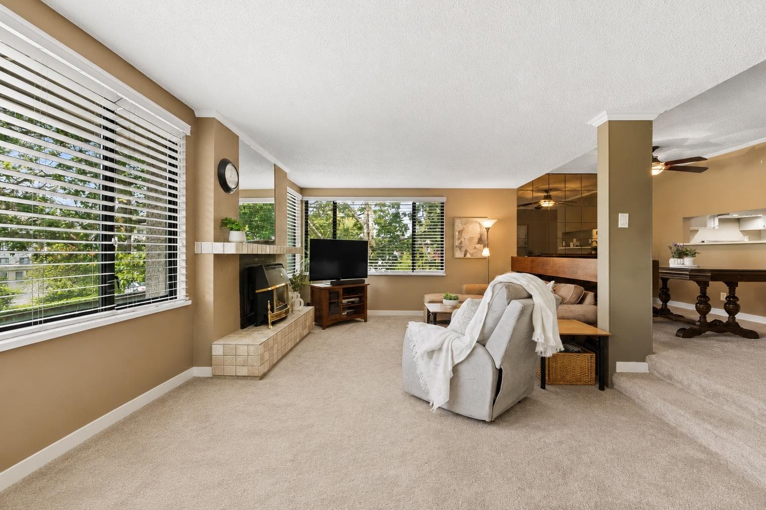 212 - 15313 19 Avenue, Surrey