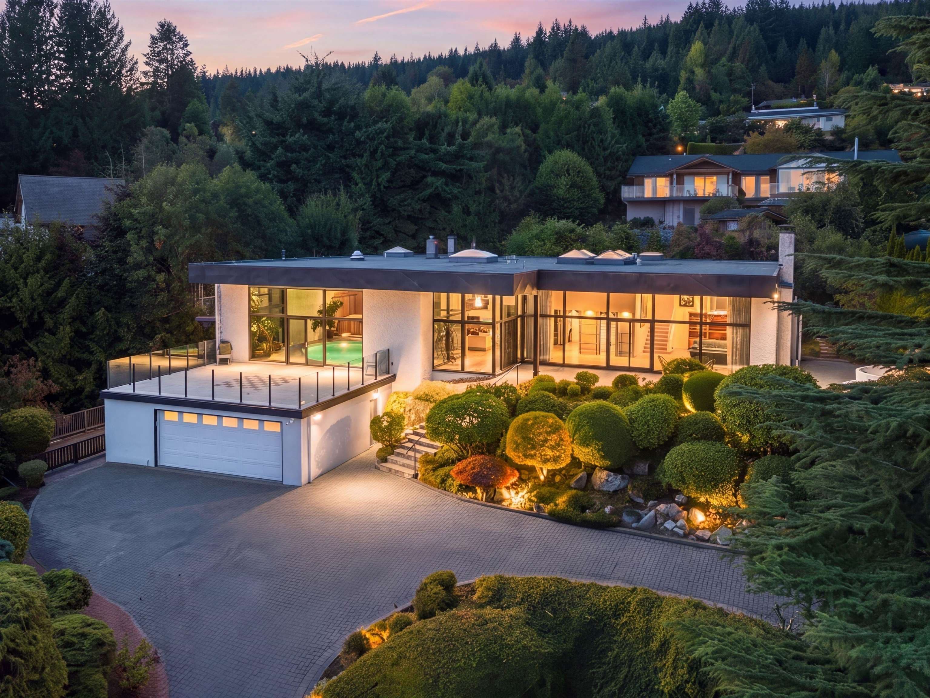 1439 Sandhurst Place, West Vancouver