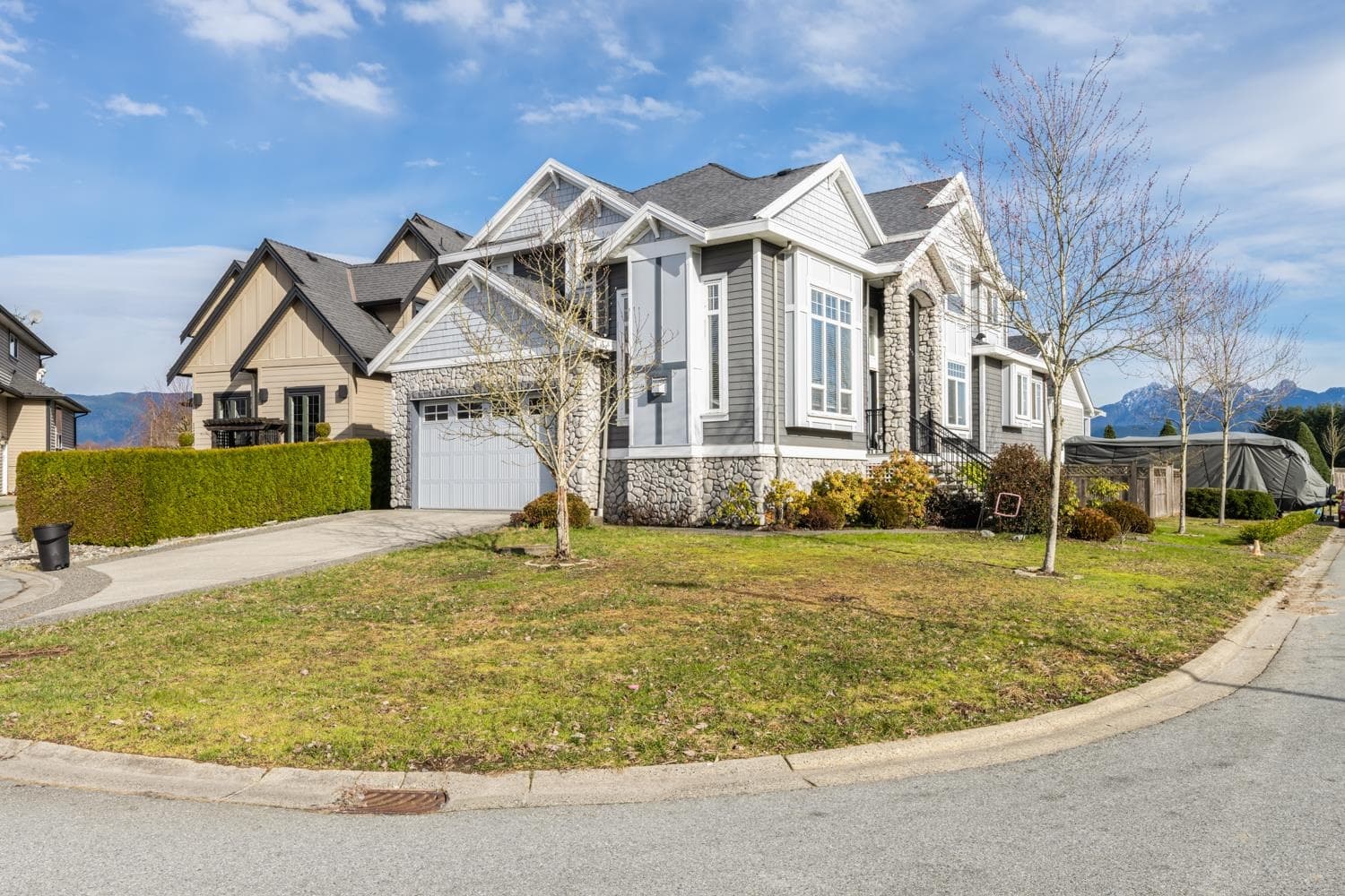 12493 Davenport Drive, Maple Ridge