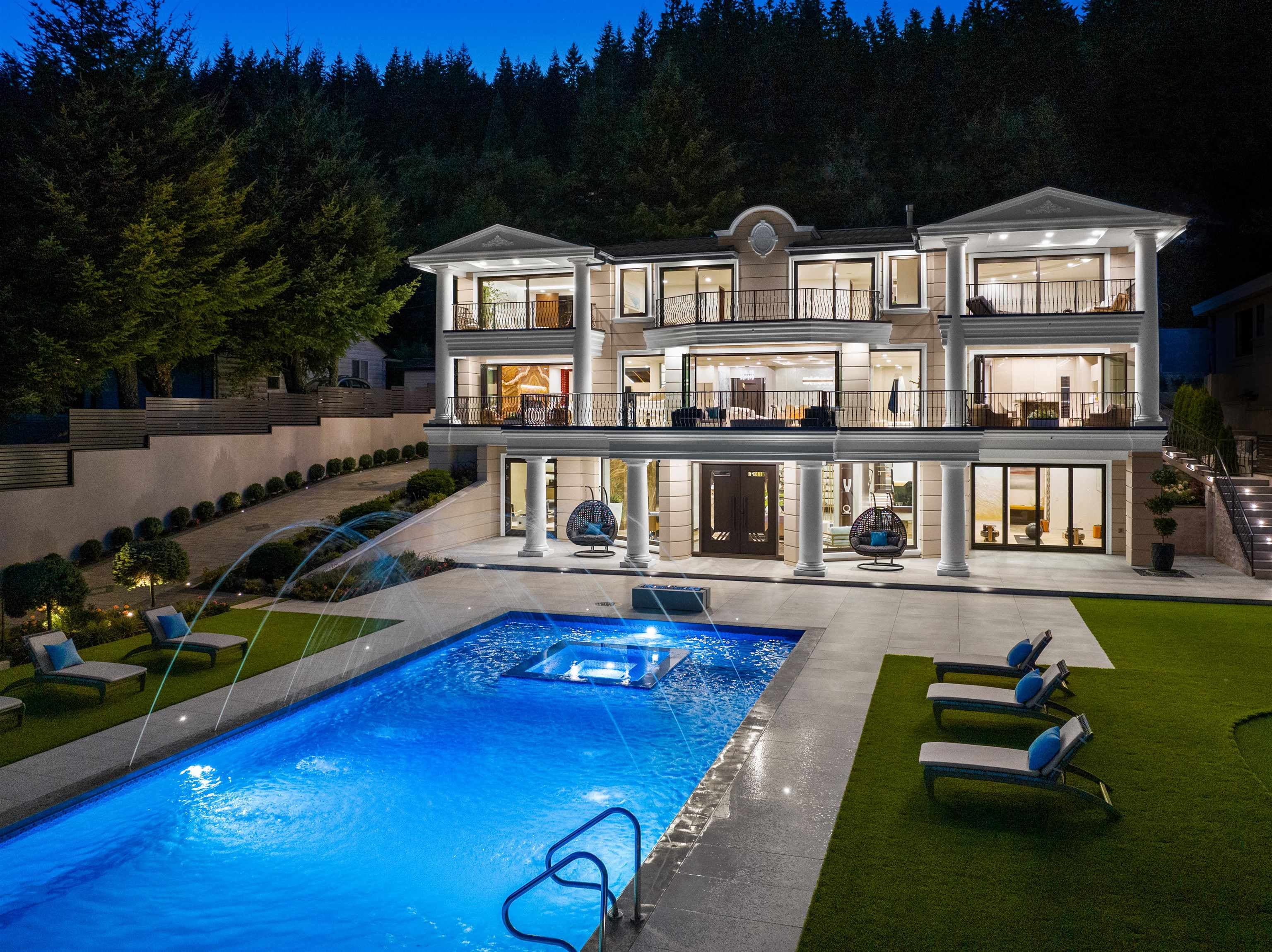 1123 Crestline Road, West Vancouver