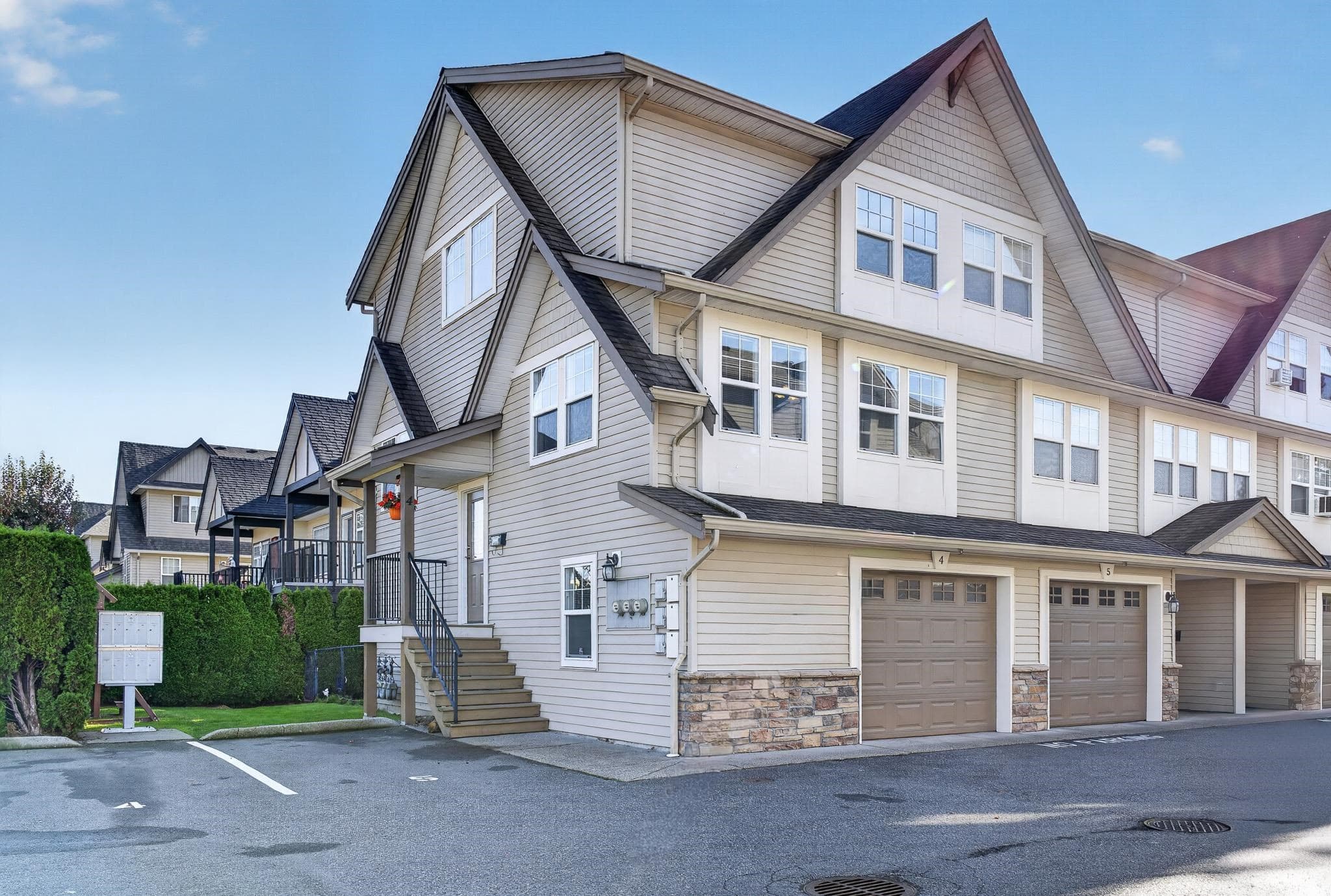 4 - 46538 First Avenue, Chilliwack
