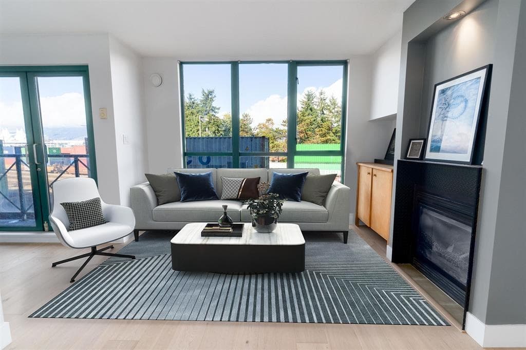 204 - 55 Alexander Street, Vancouver