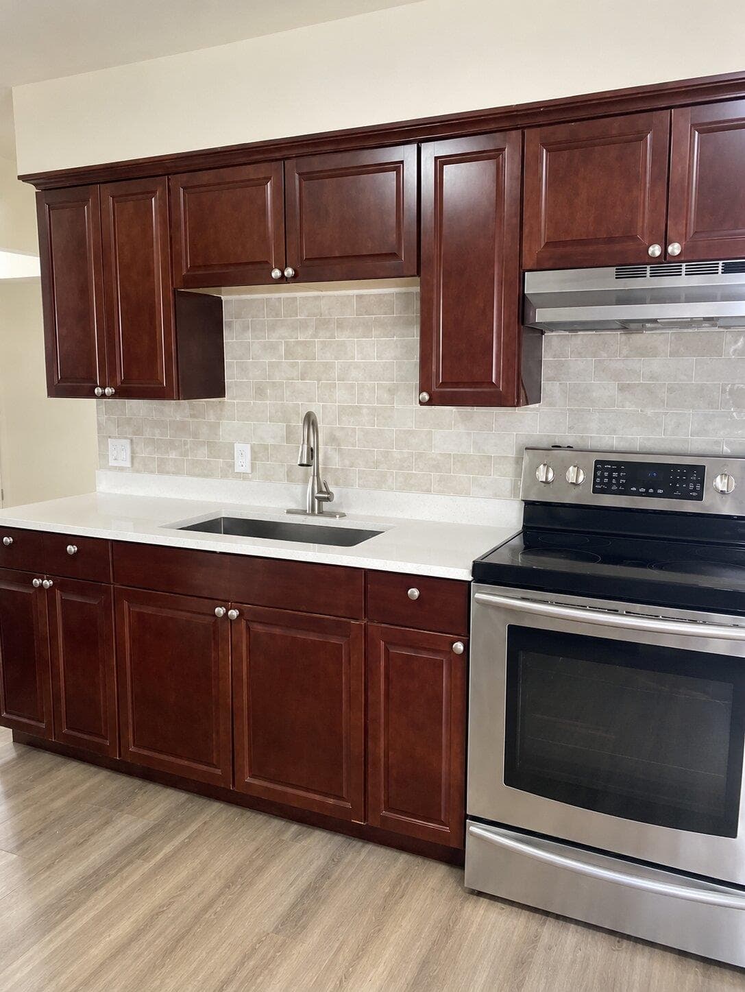 Upper - 7429 Canada Way, Burnaby
