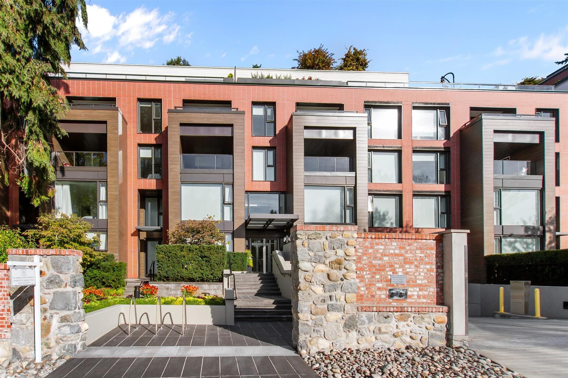 603 - 1571 W 57th Avenue, Vancouver