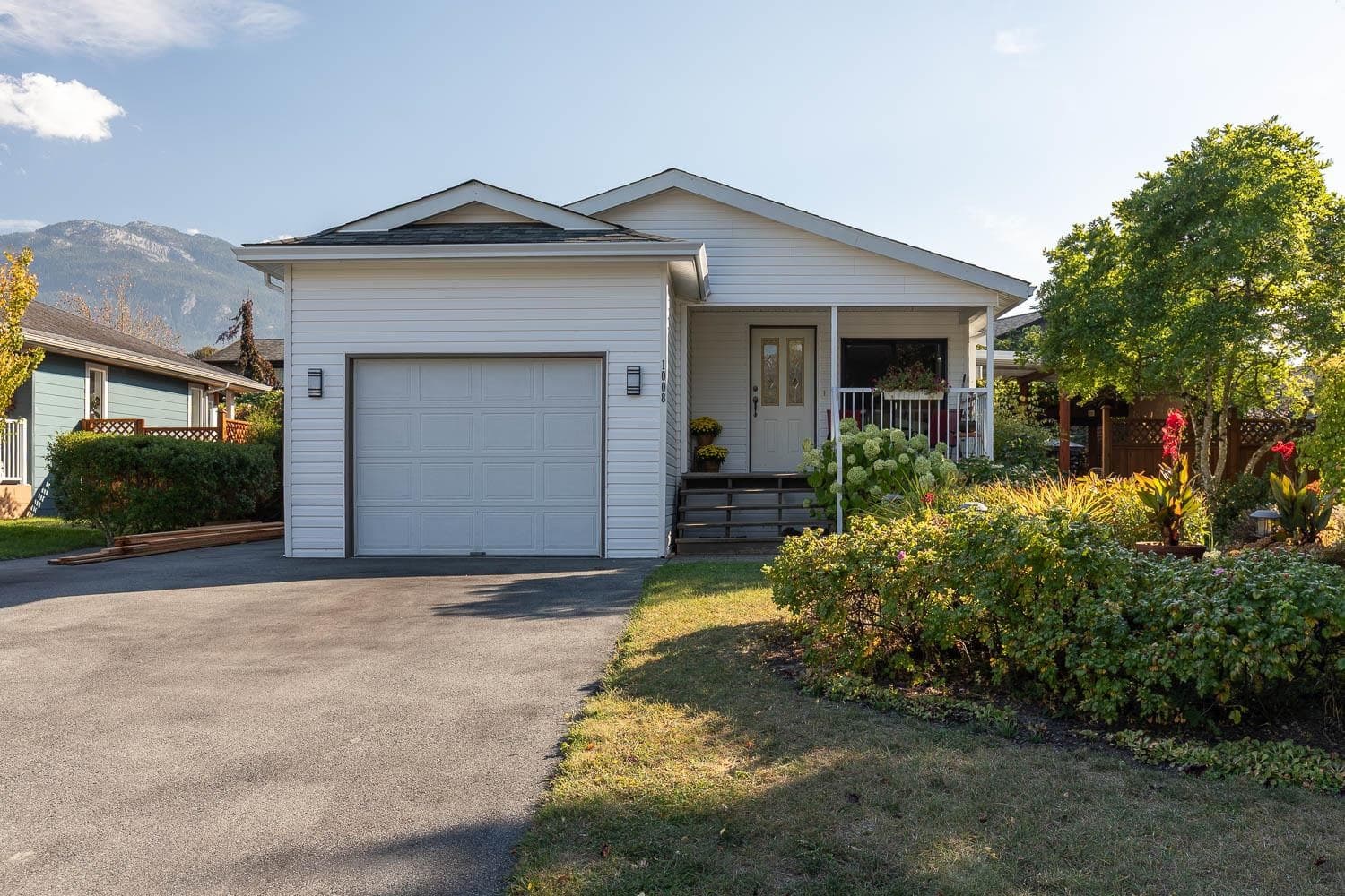 1008 Edgewater Crescent, Squamish