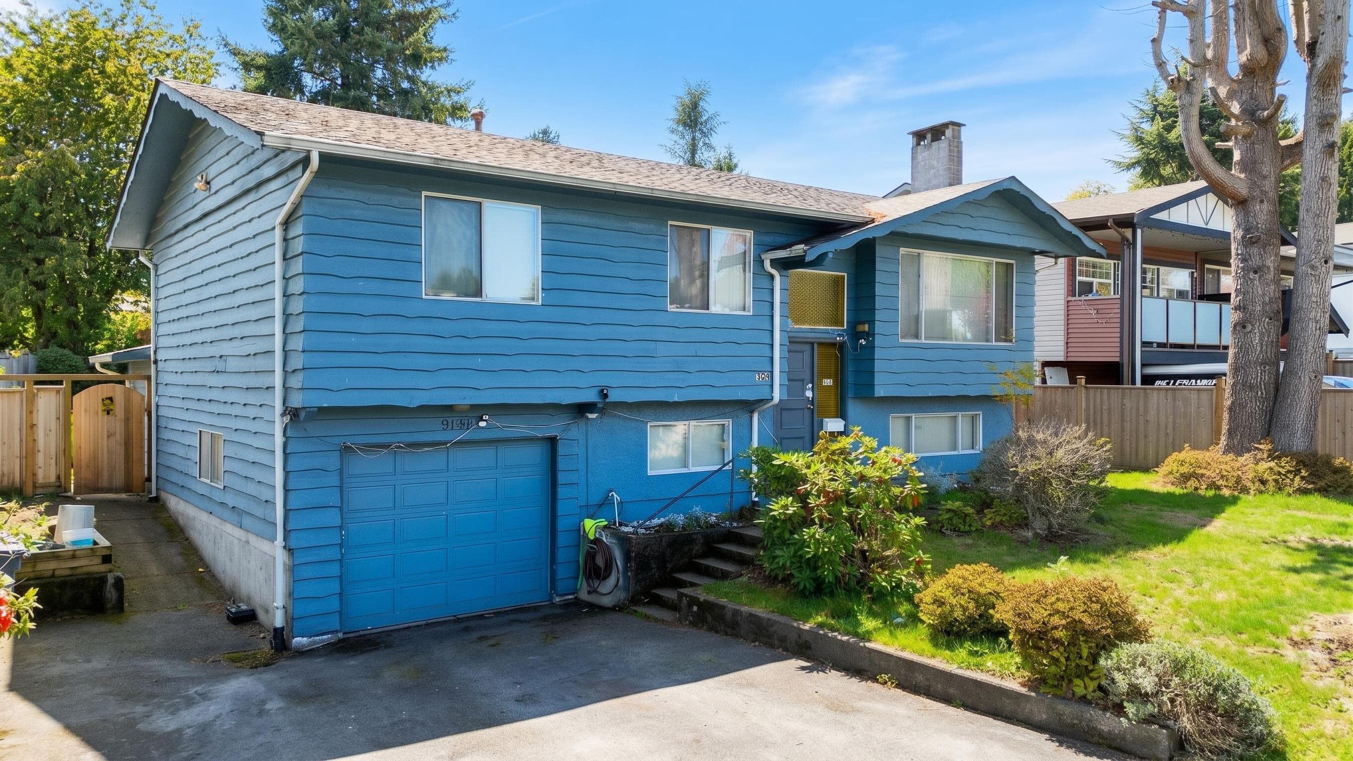 9141 Prince Charles Boulevard, Surrey