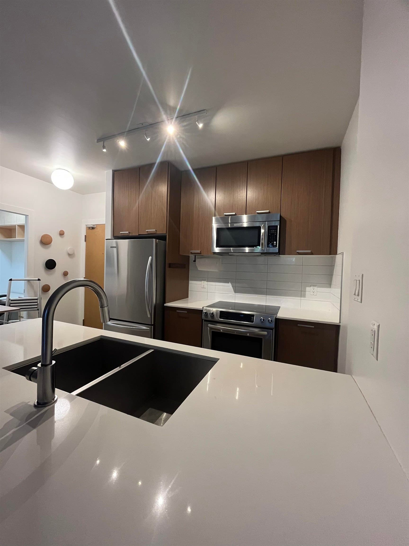 102 - 2321 Scotia Street, Vancouver
