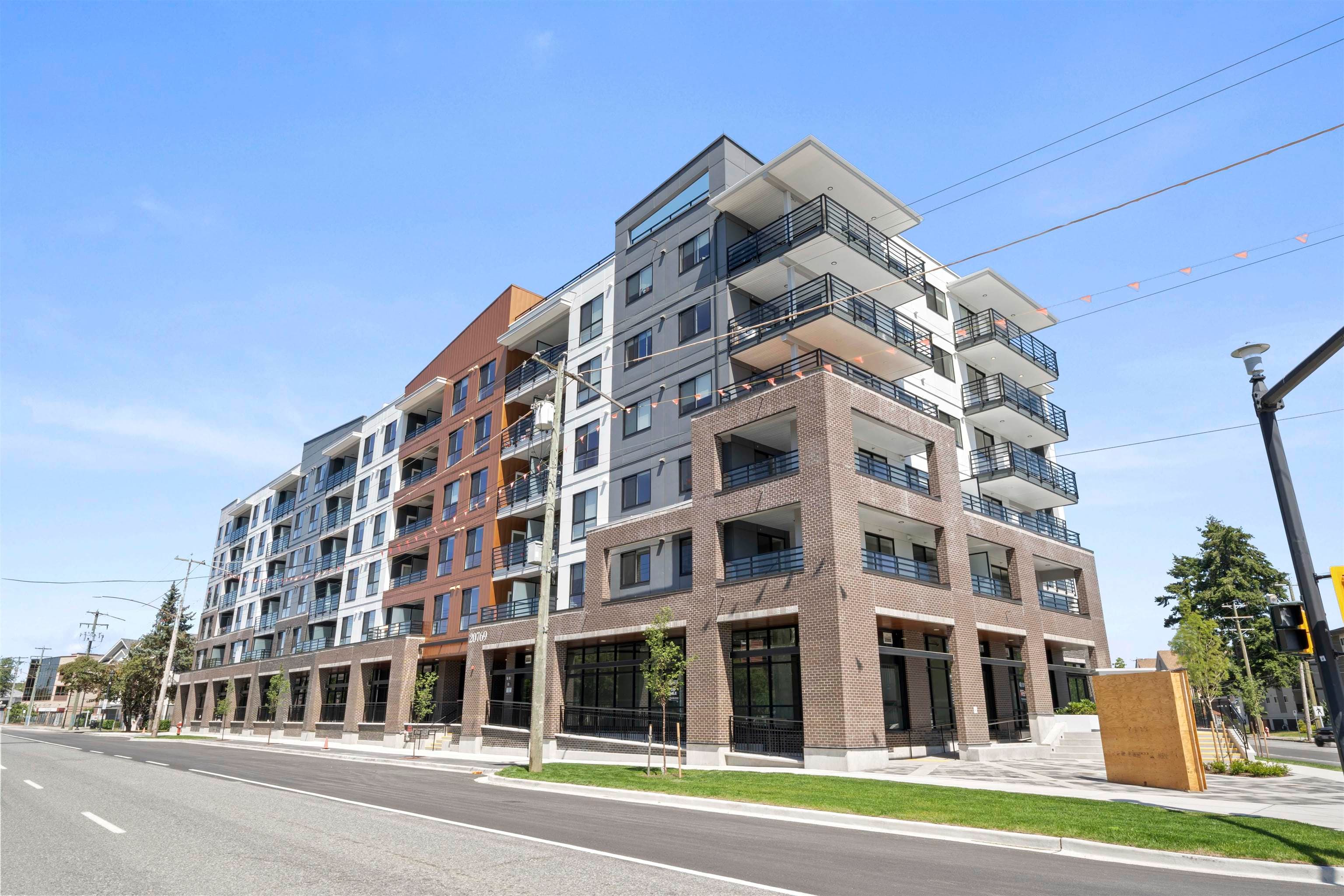 324 - 20769 Fraser Highway, Langley