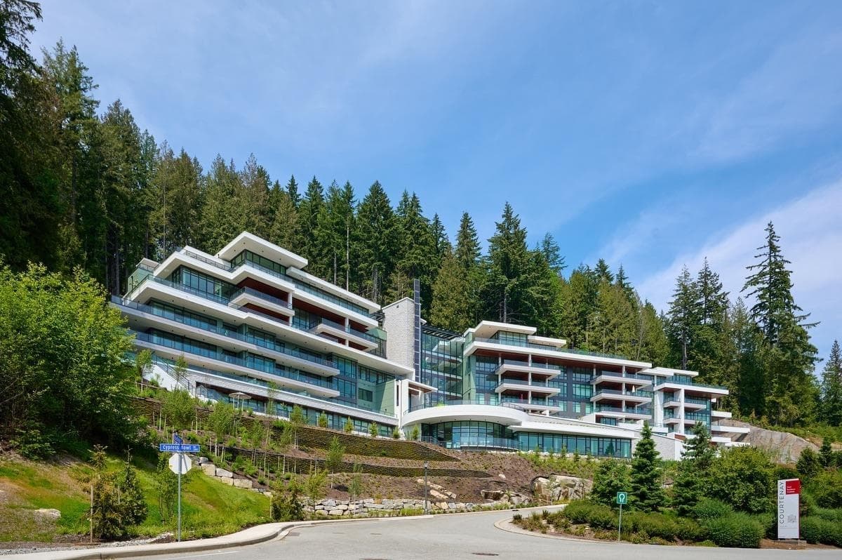 303 - 3101 Burfield Place, West Vancouver