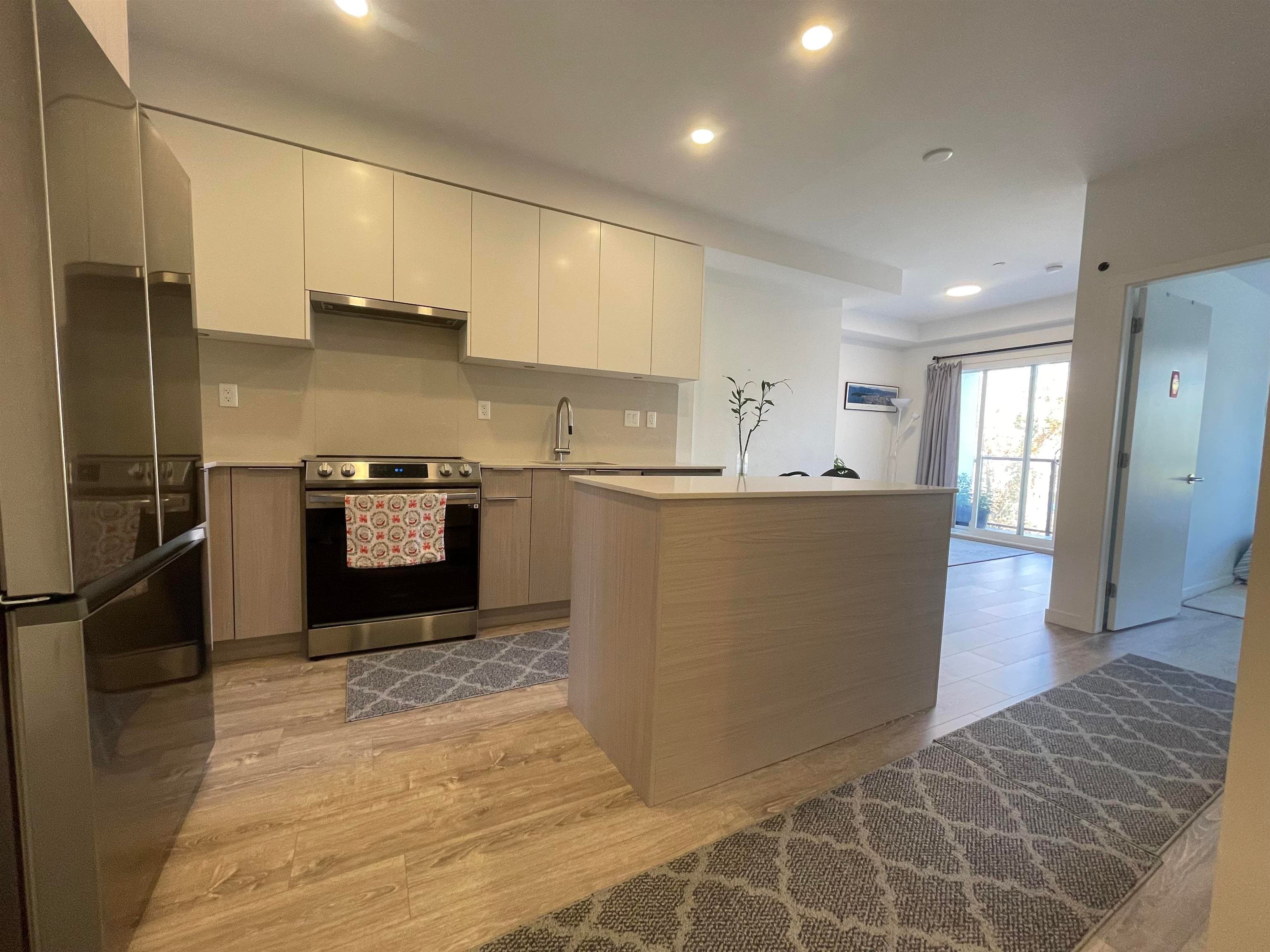 529 - 13968 Laurel Drive, Surrey