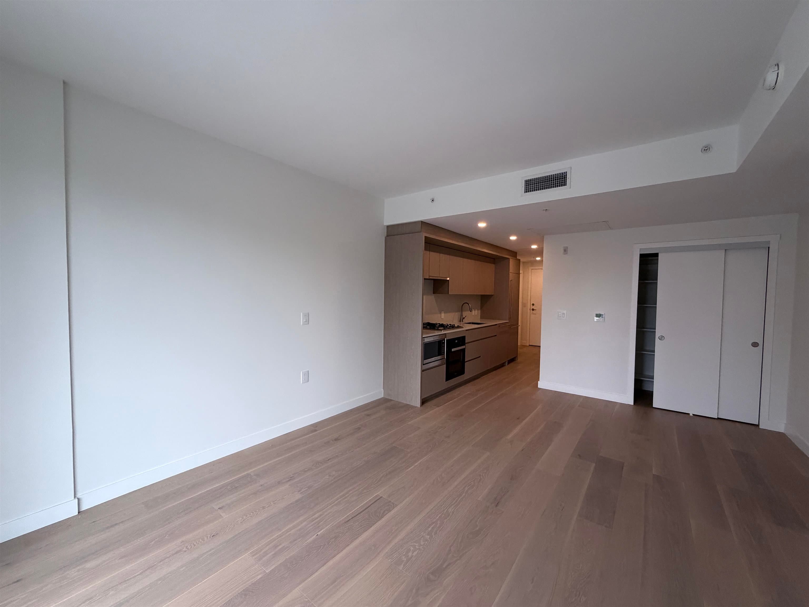 4xx - 5212 Cambie Street, Vancouver