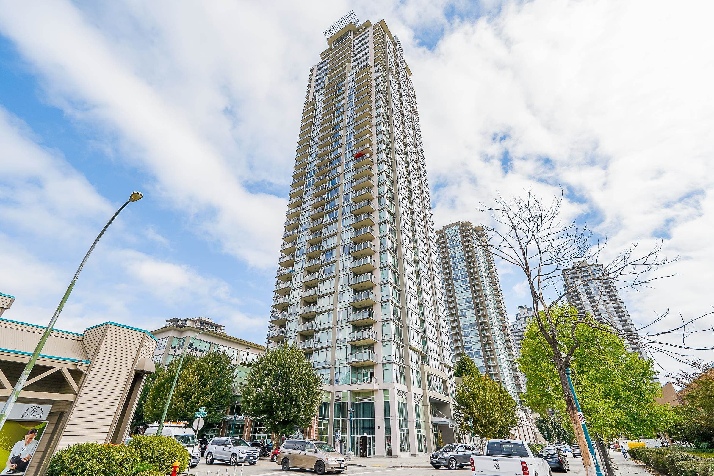 2606 - 2955 Atlantic Avenue, Coquitlam