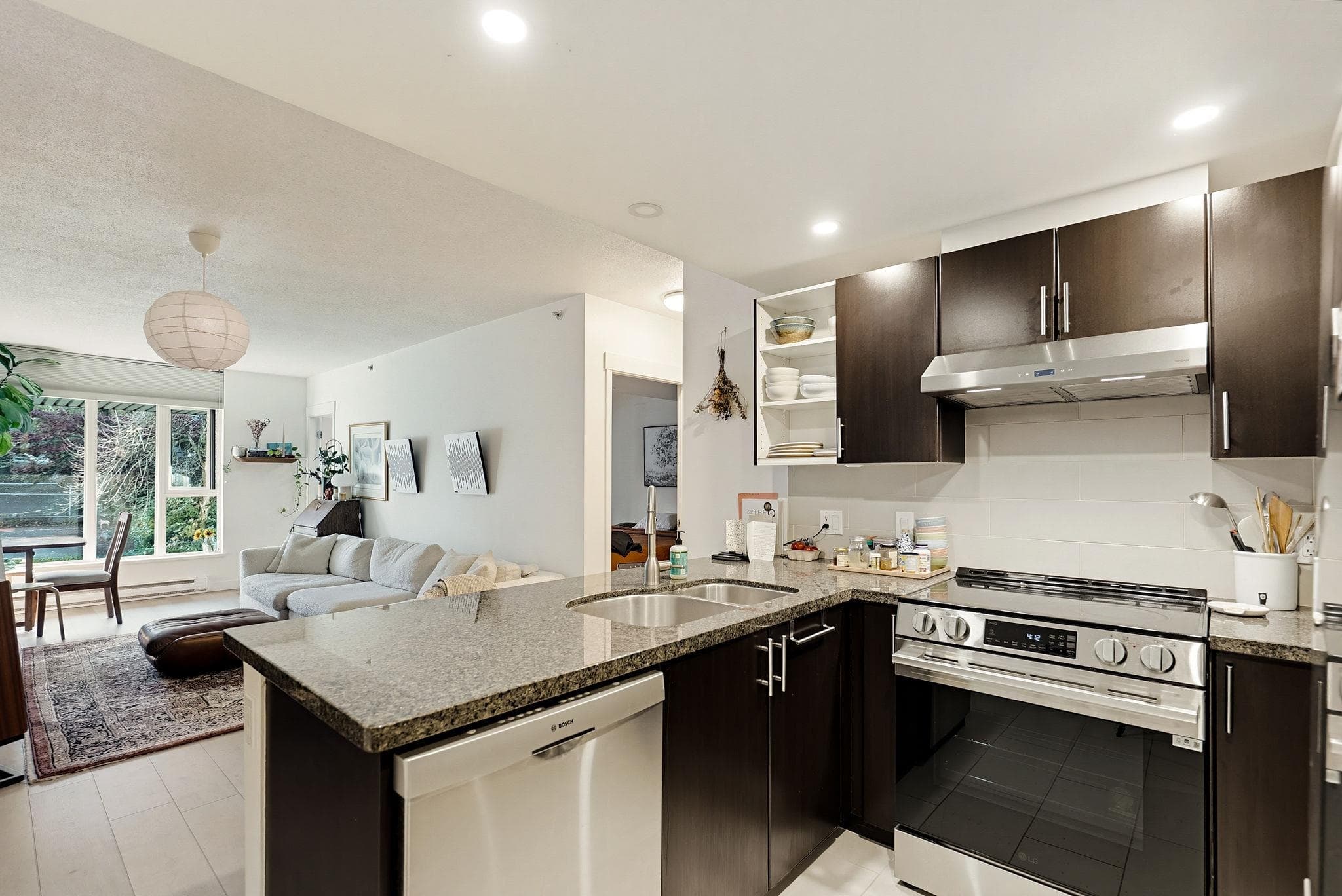 213 - 2520 Manitoba Street, Vancouver