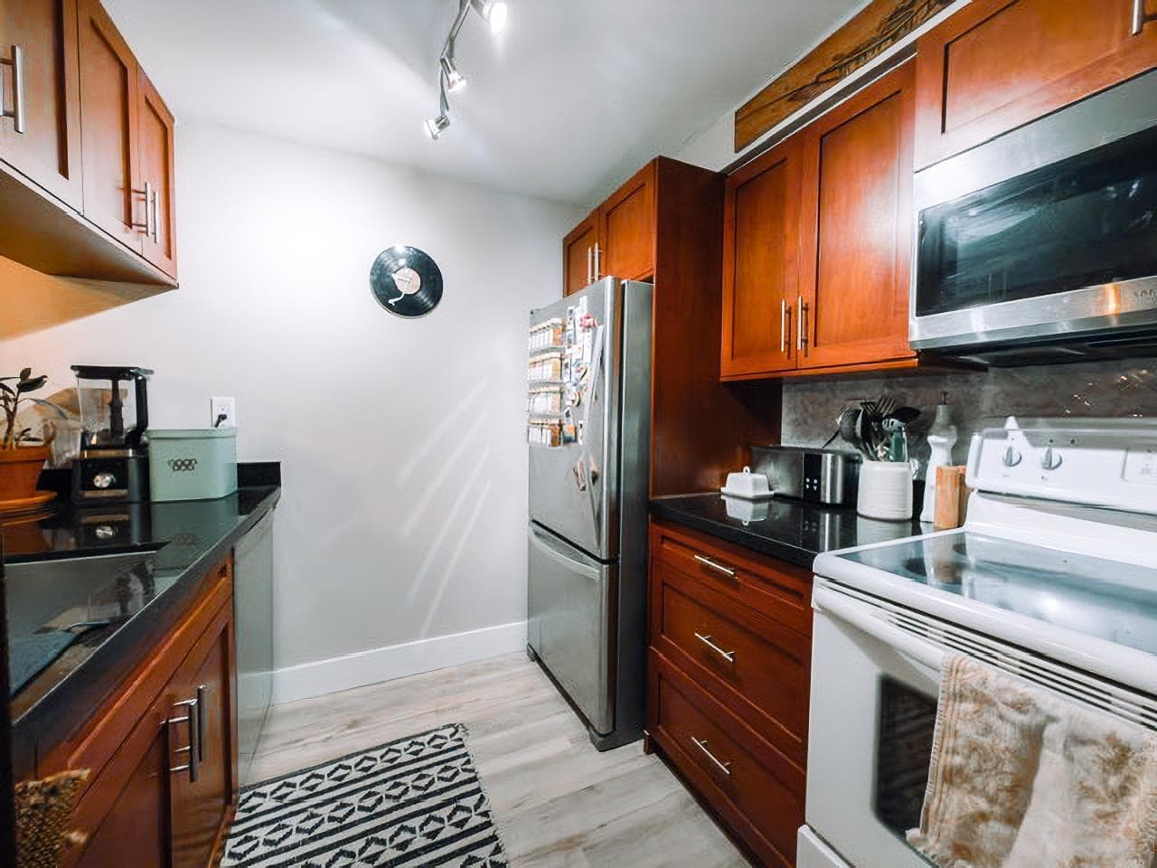 205 - 1270 Robson Street, Vancouver